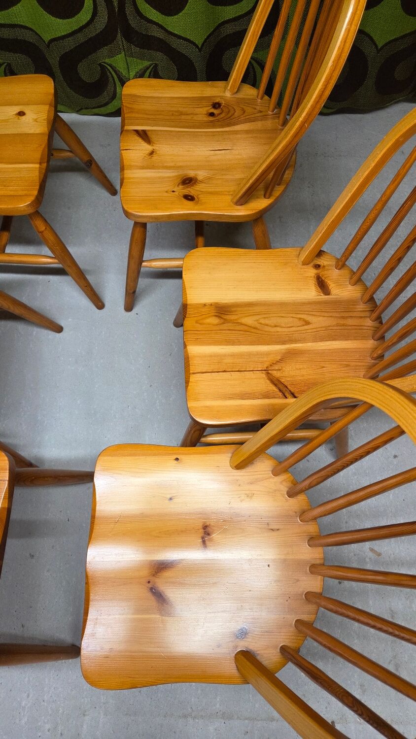Set of 6 Danish pine chairs 1980