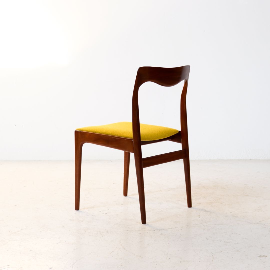 Set of 4 Mid-Century Teak Dining Chairs by AWA Netherlands 1960s