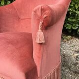 Pink velvet toad armchair