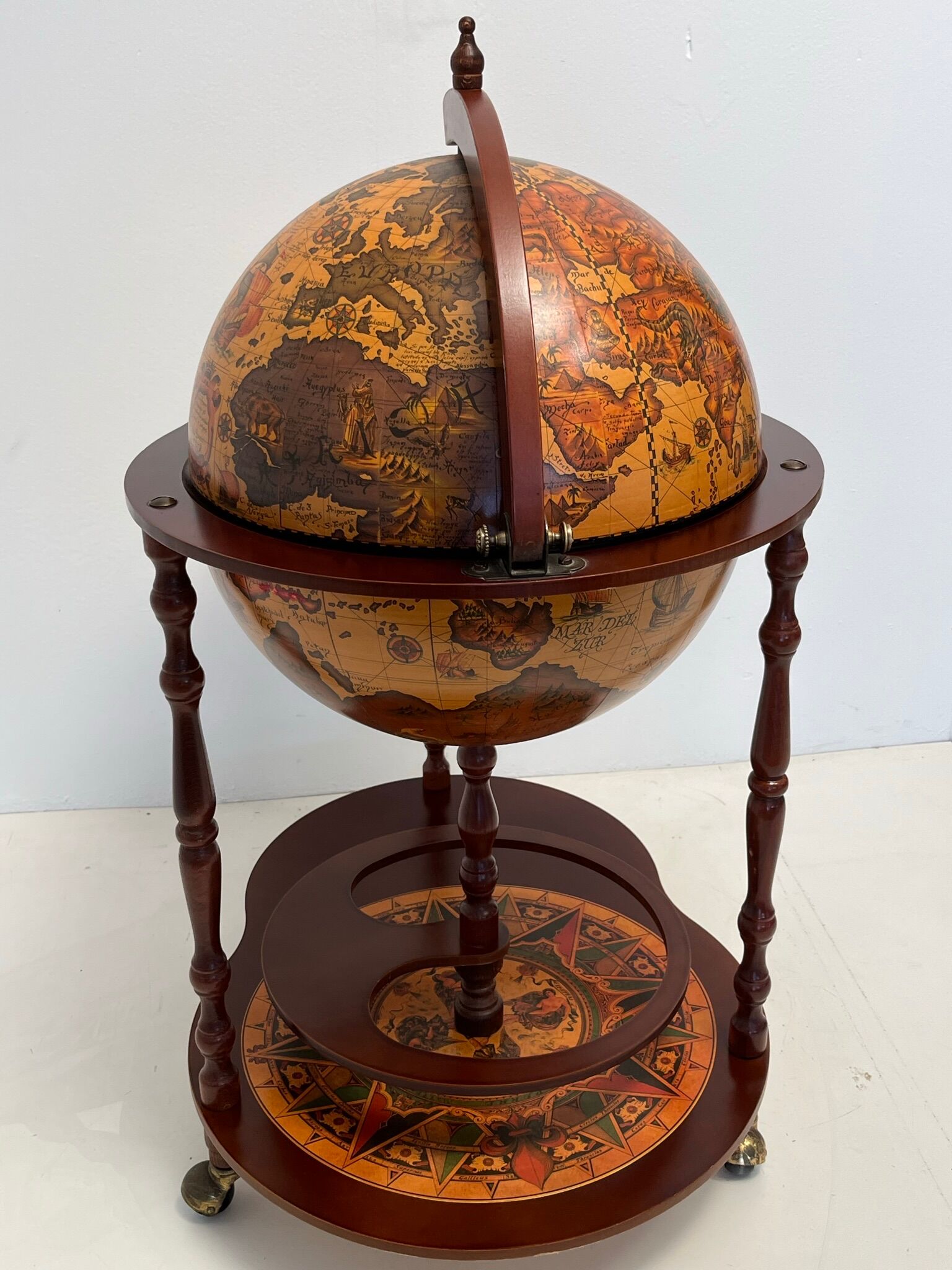 Bar cart vintage globe