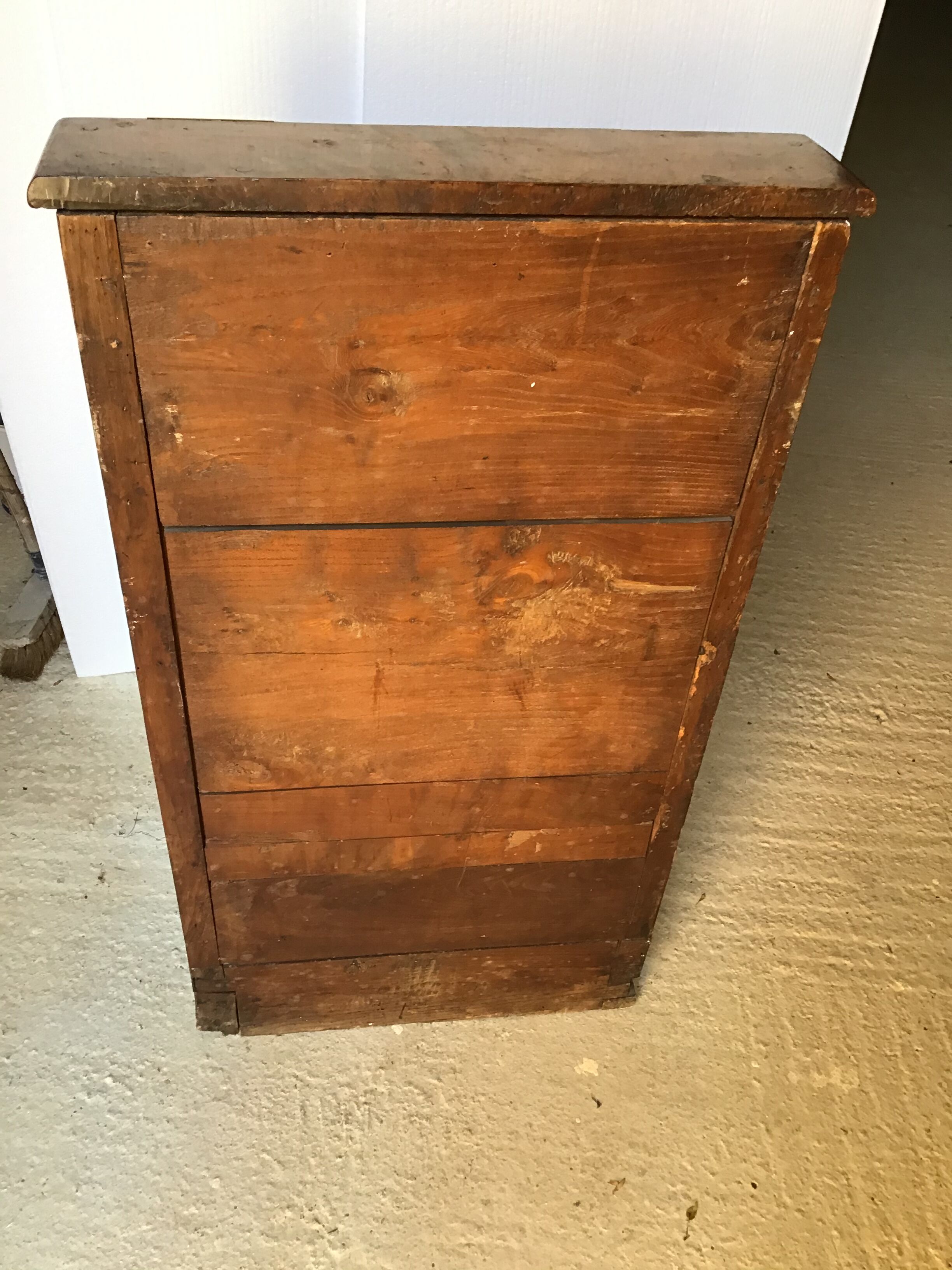 Pray oratory god in walnut