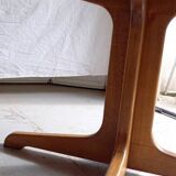 Table ronde vintage extensible en bois.