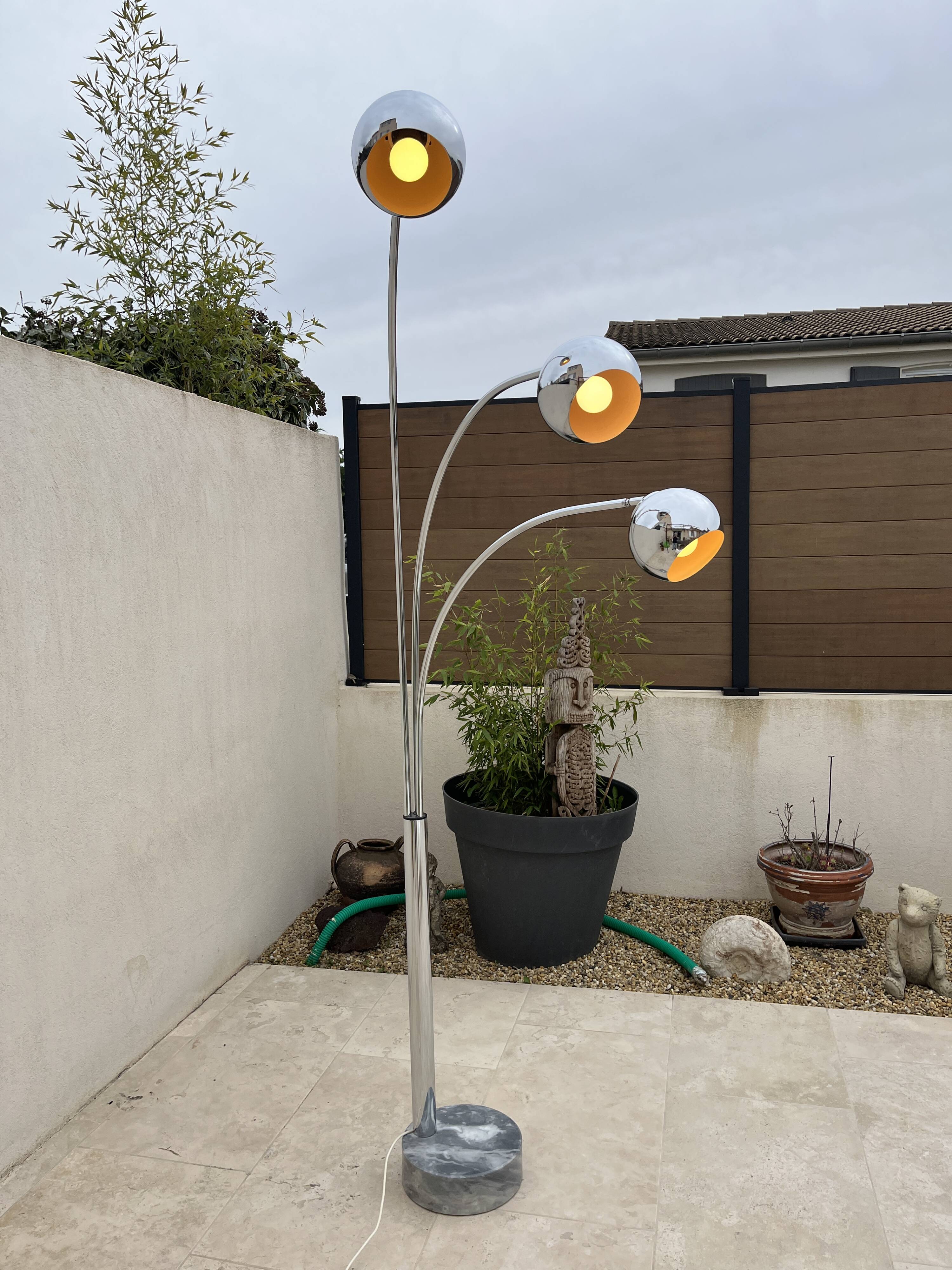 Lily of the valley floor lamp by Reggiani design from the 70s