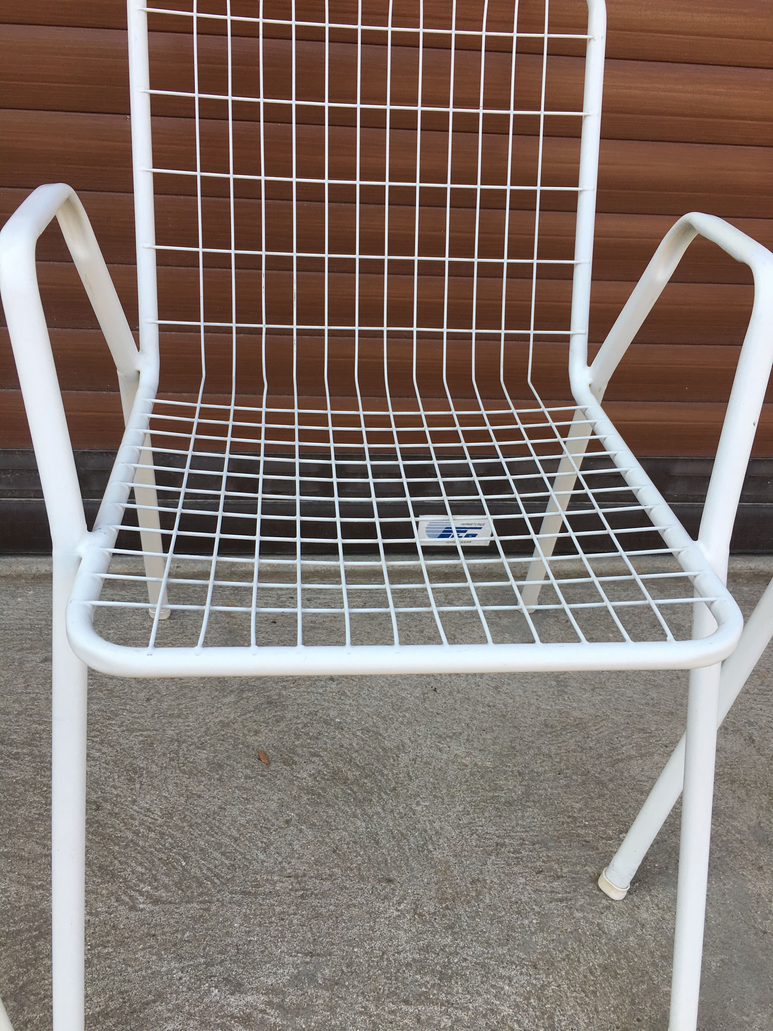Suite de 3 fauteuils en  métal de couleur blanc EMU modèle RIO