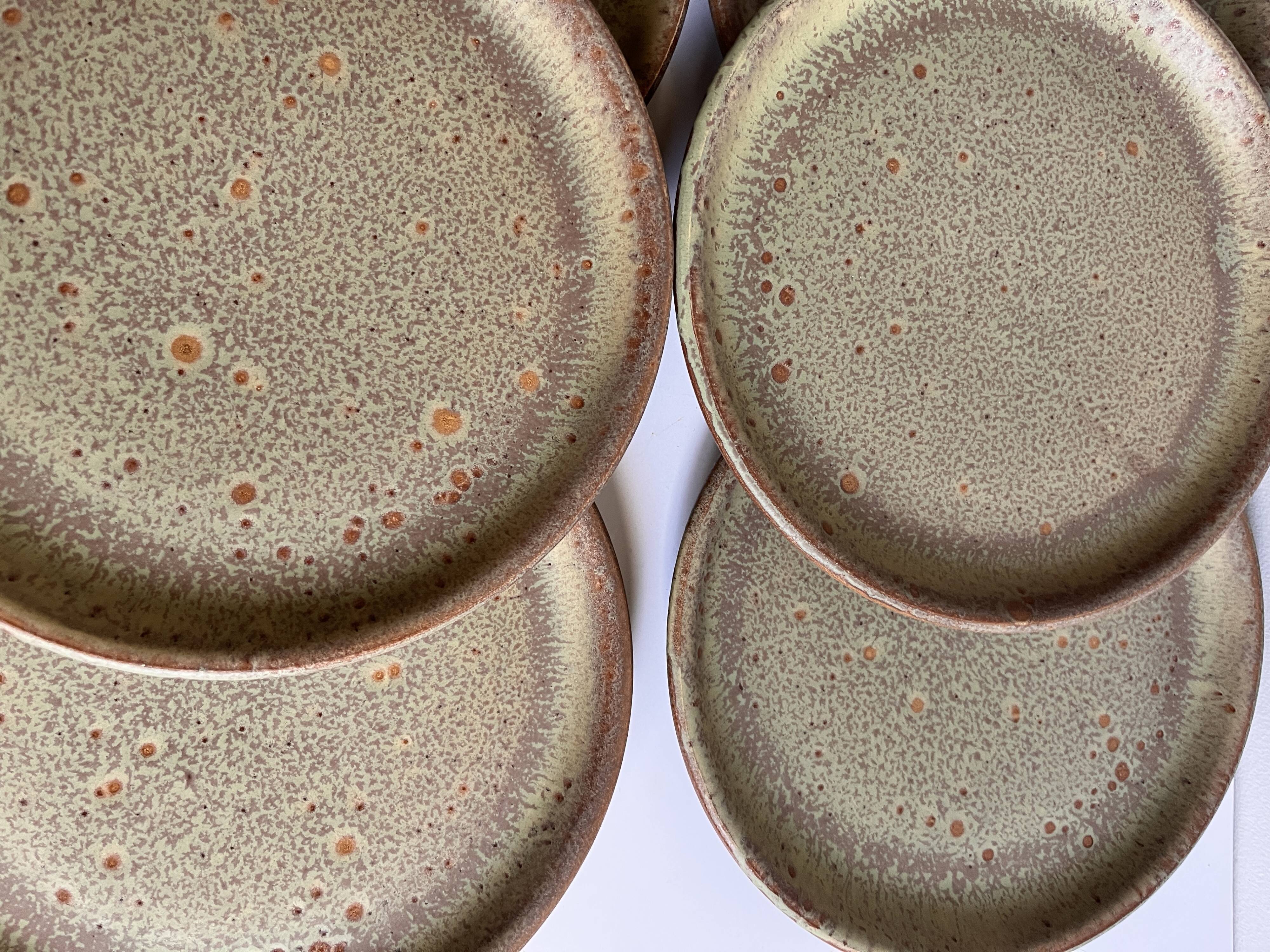 Stoneware dessert plate