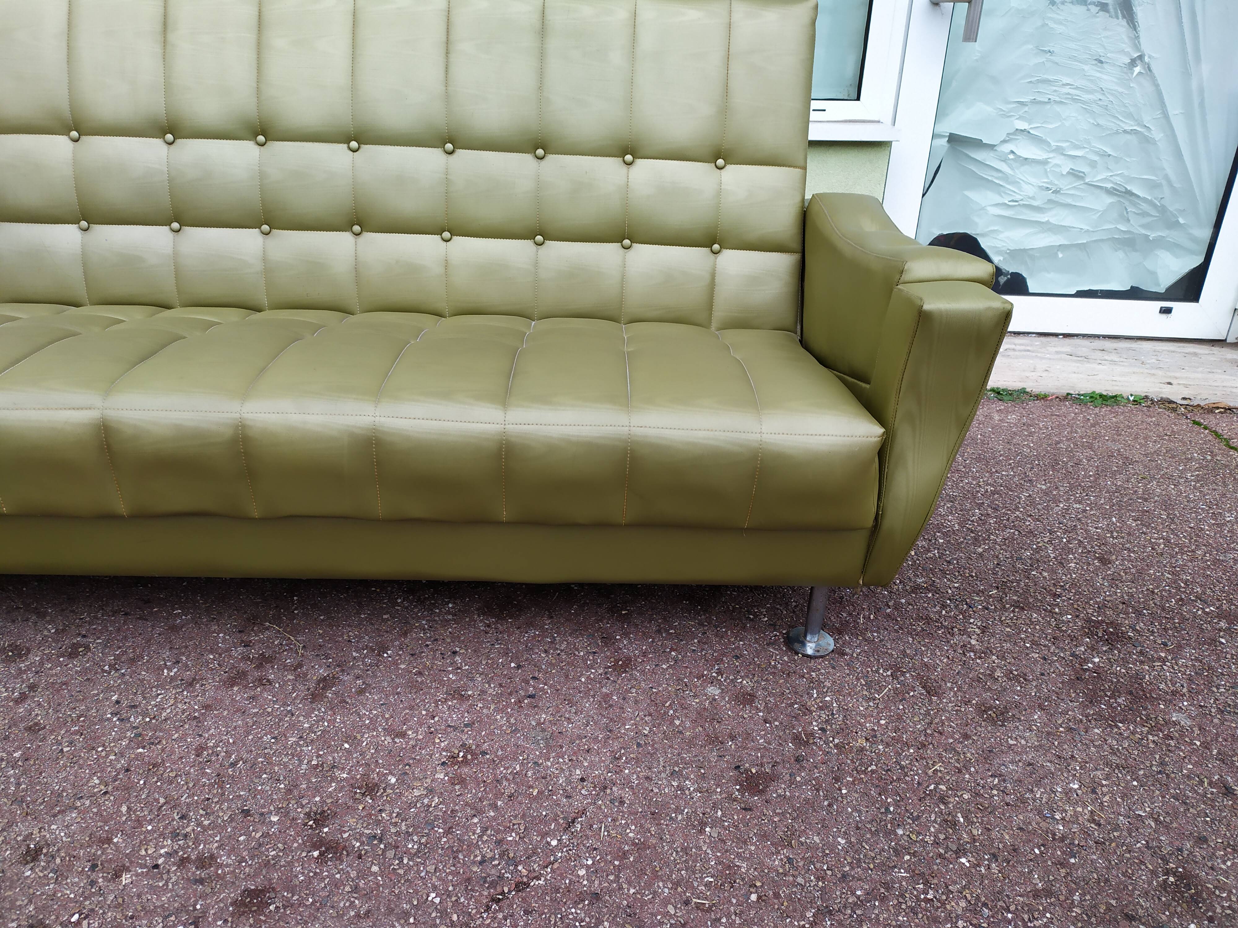 Canapé lit 3 places vintage skaï effet bois vert 1970