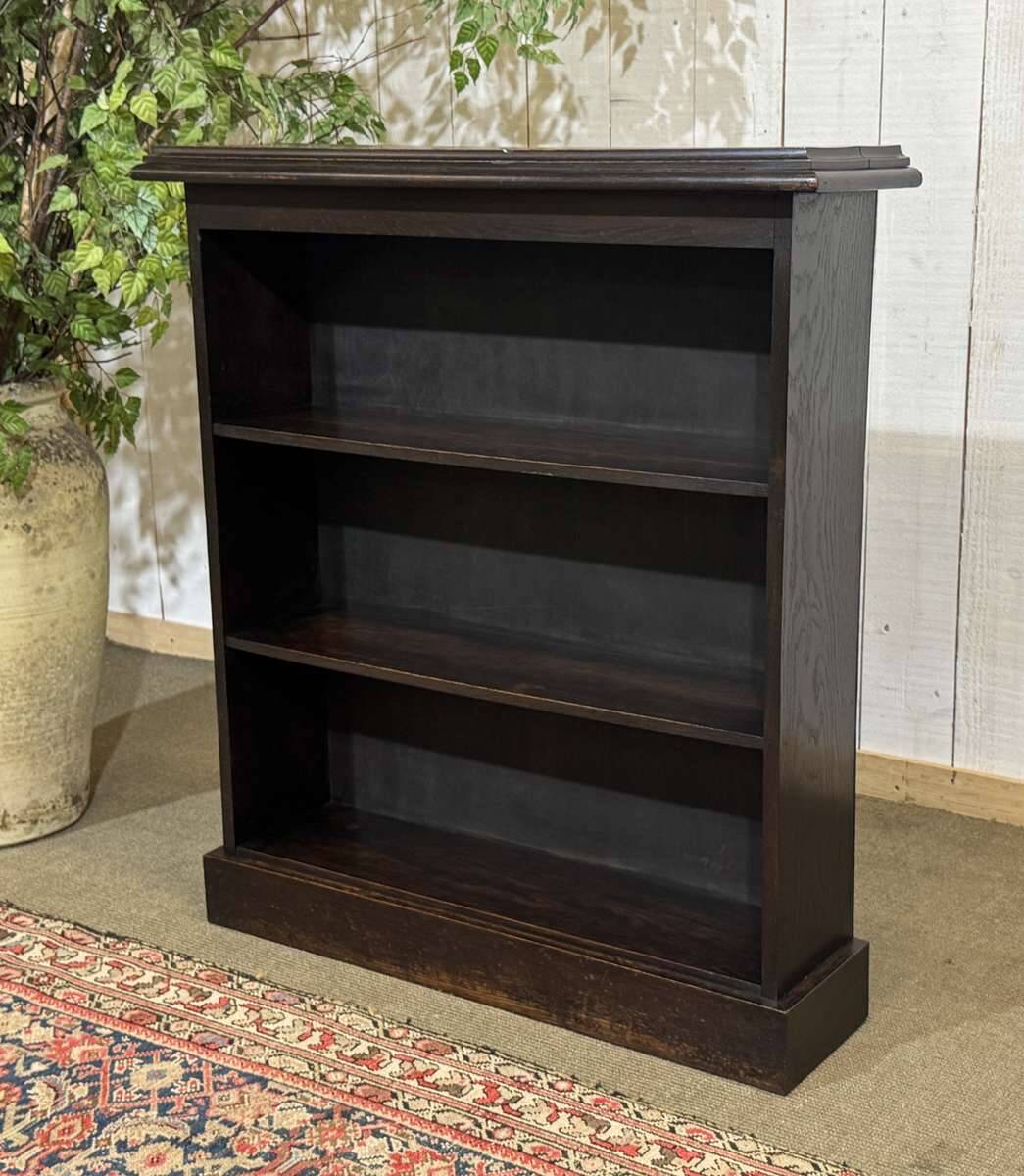 1930s oak bookshelf unit