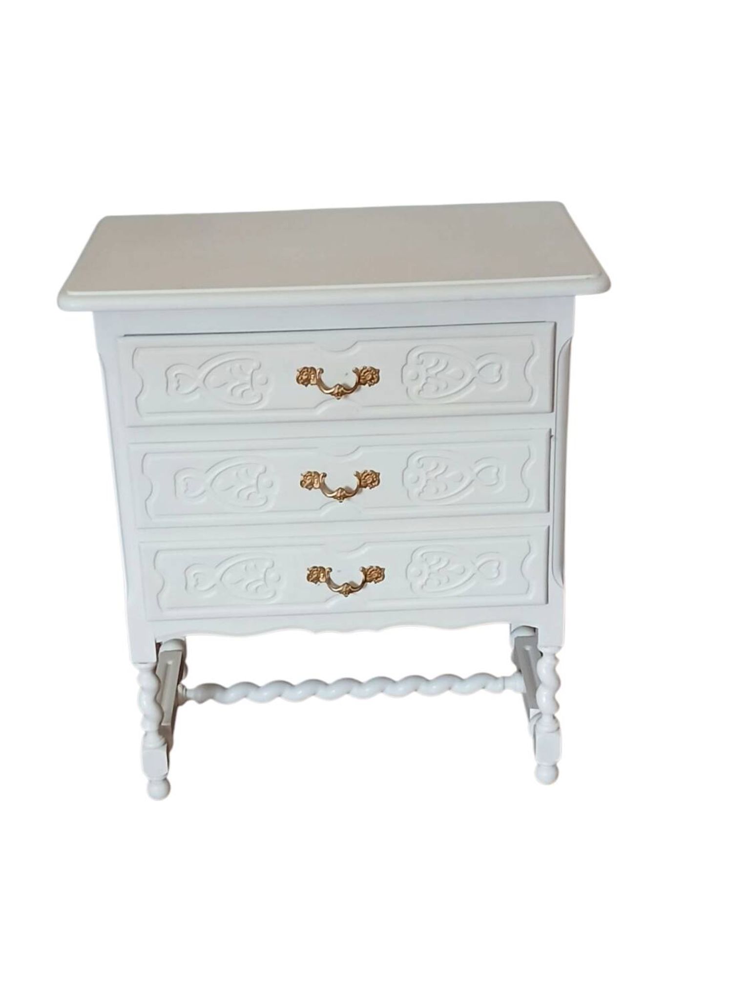 Vintage chest of drawers