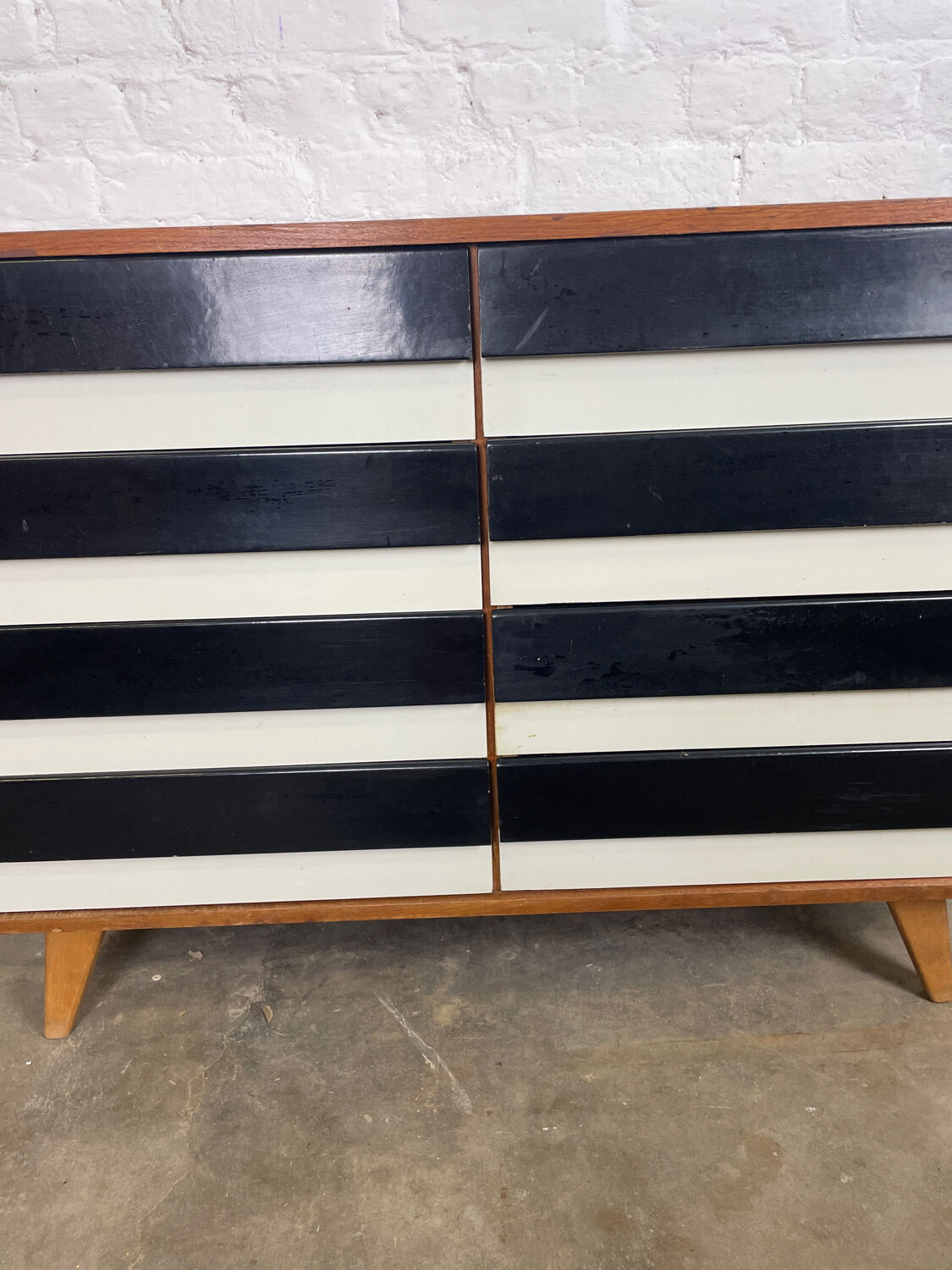 Jiri Jiroutek U-450 chest of drawers from 1969