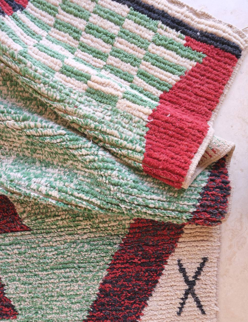 Colorful Berber Rug - 272 x 175 cm