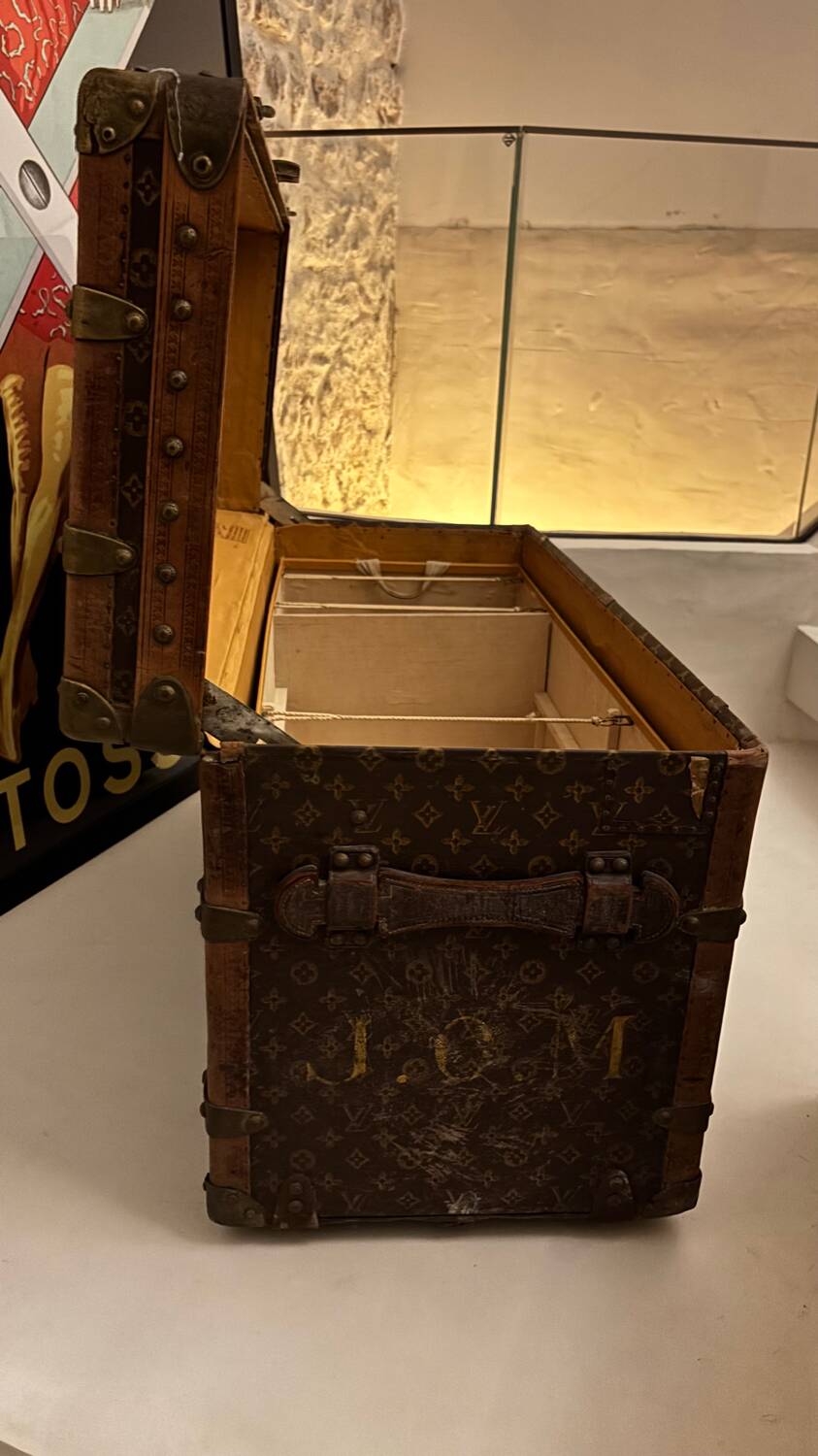 Old Louis Vuitton trunk – Family trunk – Monogram canvas