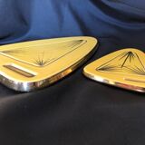 Set of 2 vintage trivets typical of the 1950s in enameled and gilded ceramic
