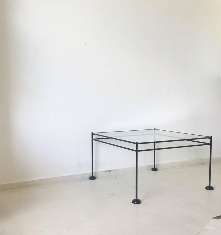 Table low minimalist metal and glass to the 1960s