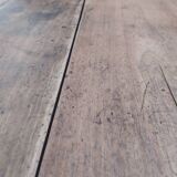 Farm table