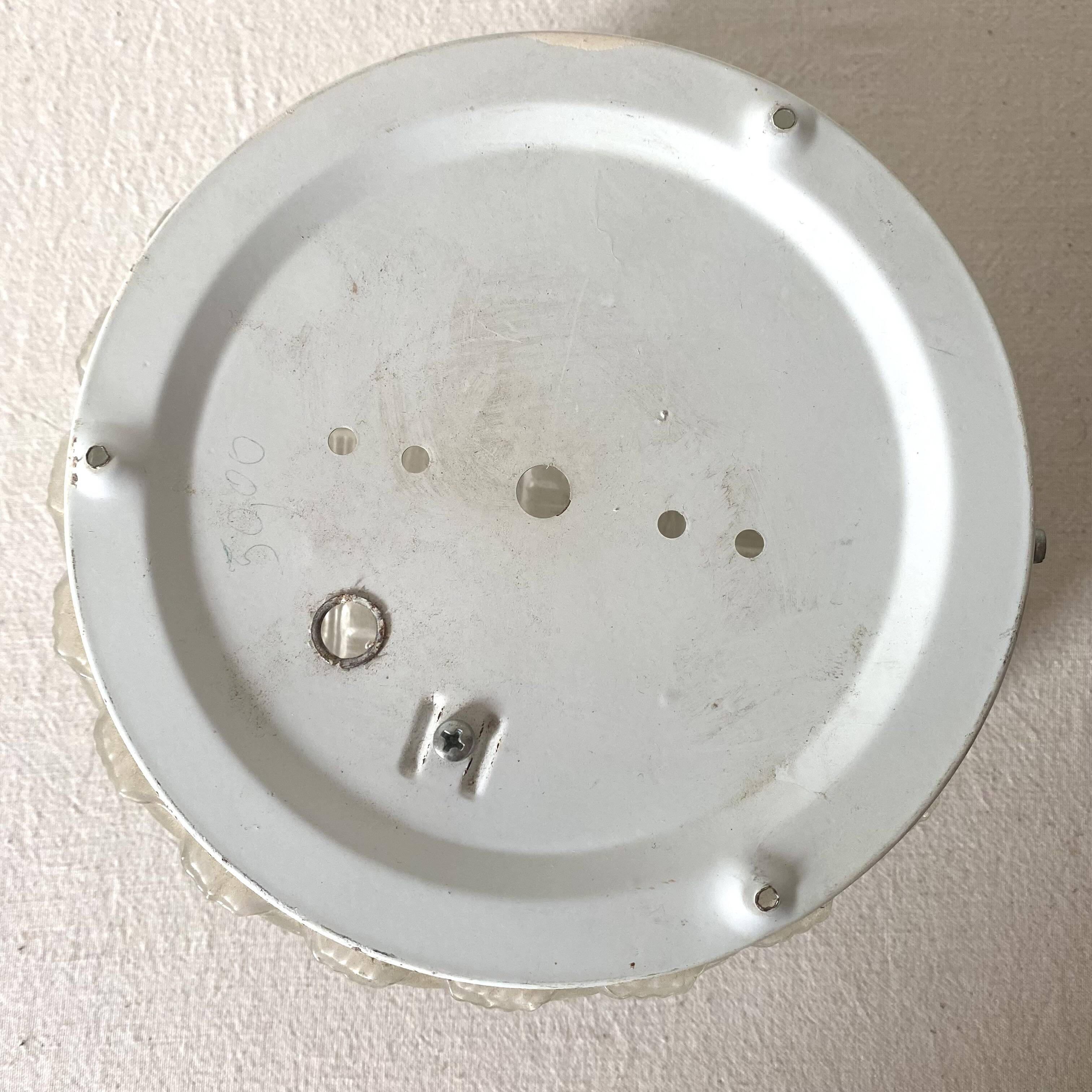 Vintage round ceiling light with woven effect