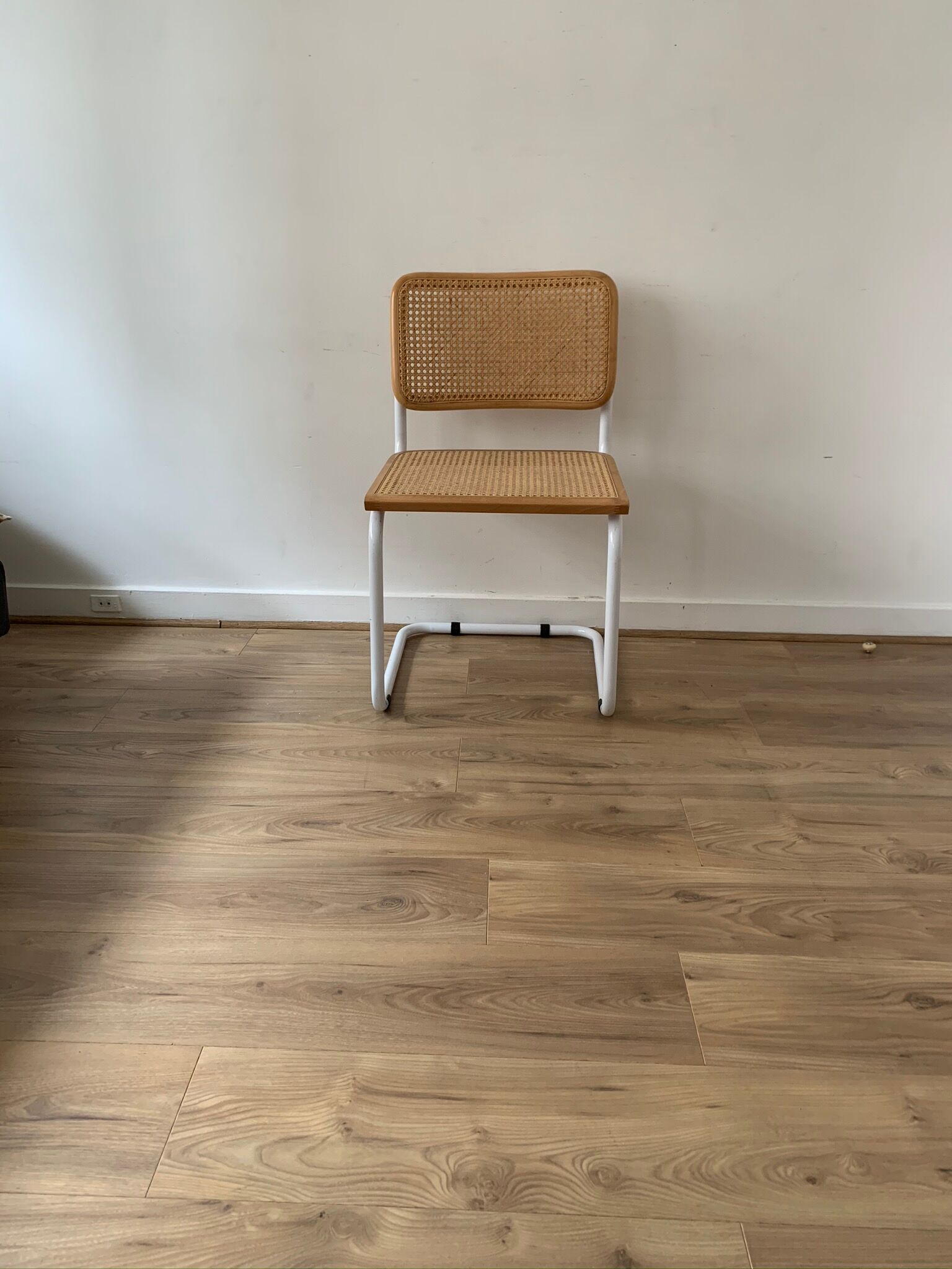 Marcel Breuer chair cesca B32 white