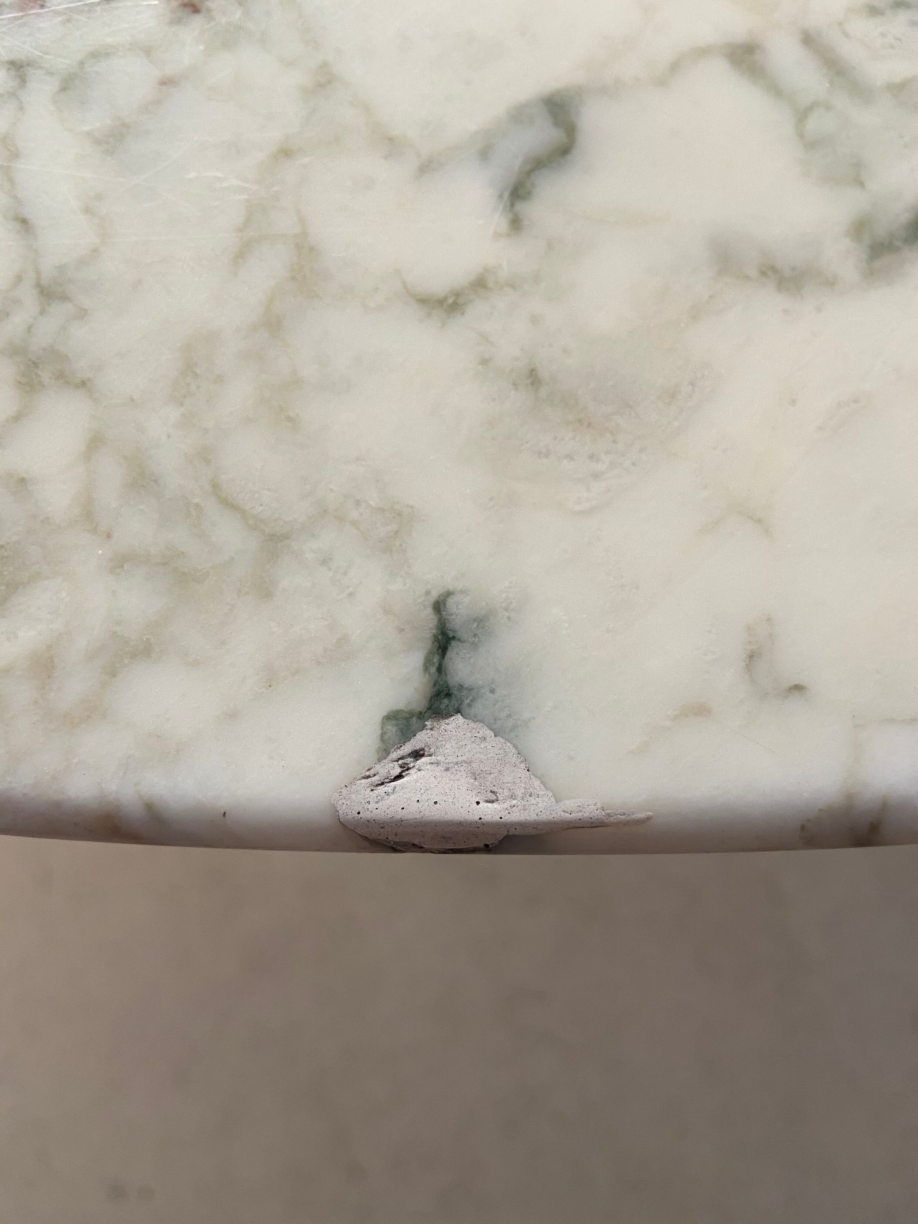 Large marble coffee table by Eero Saarinen for knoll