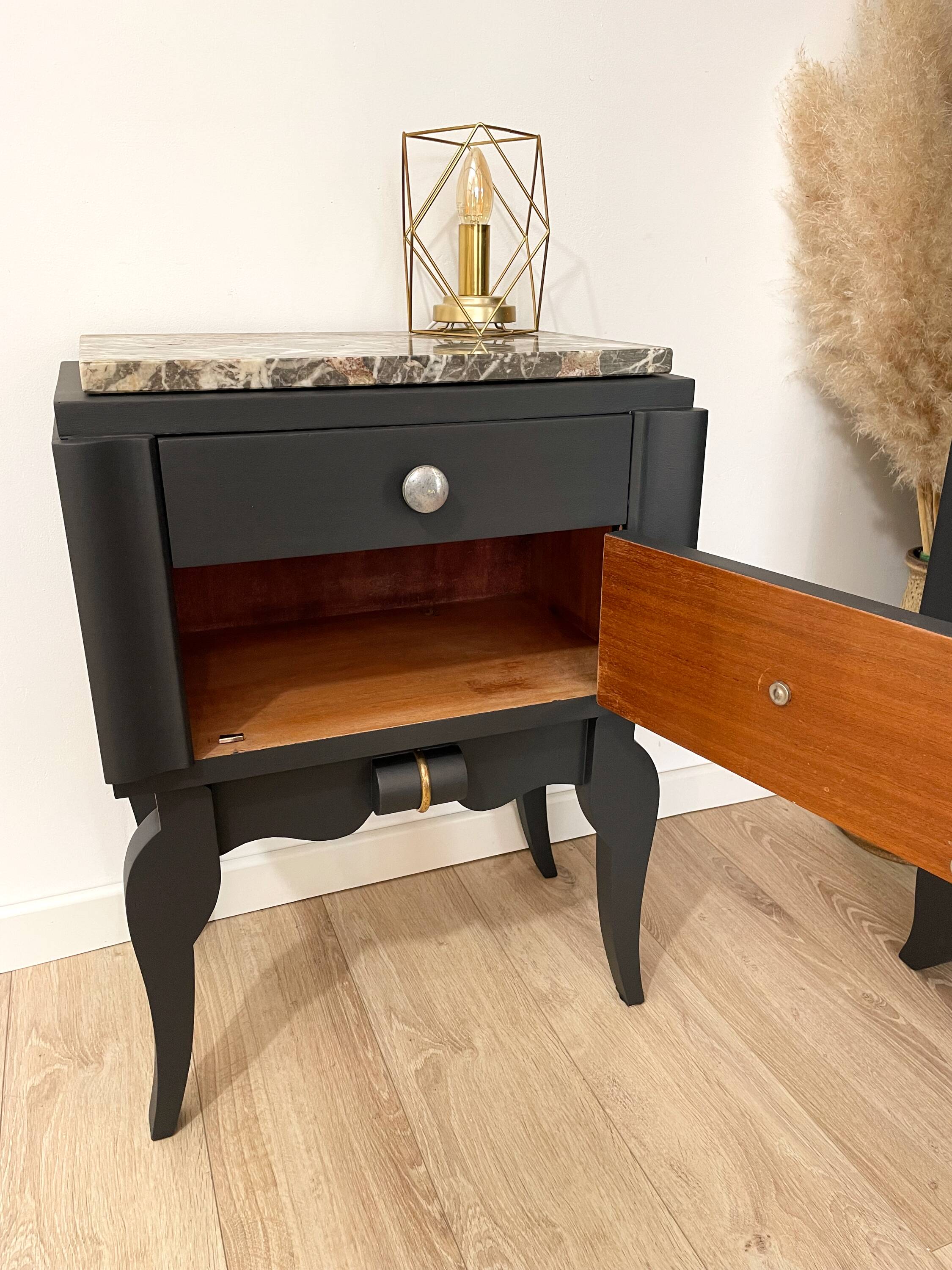 Chevet Art Déco peint en noir