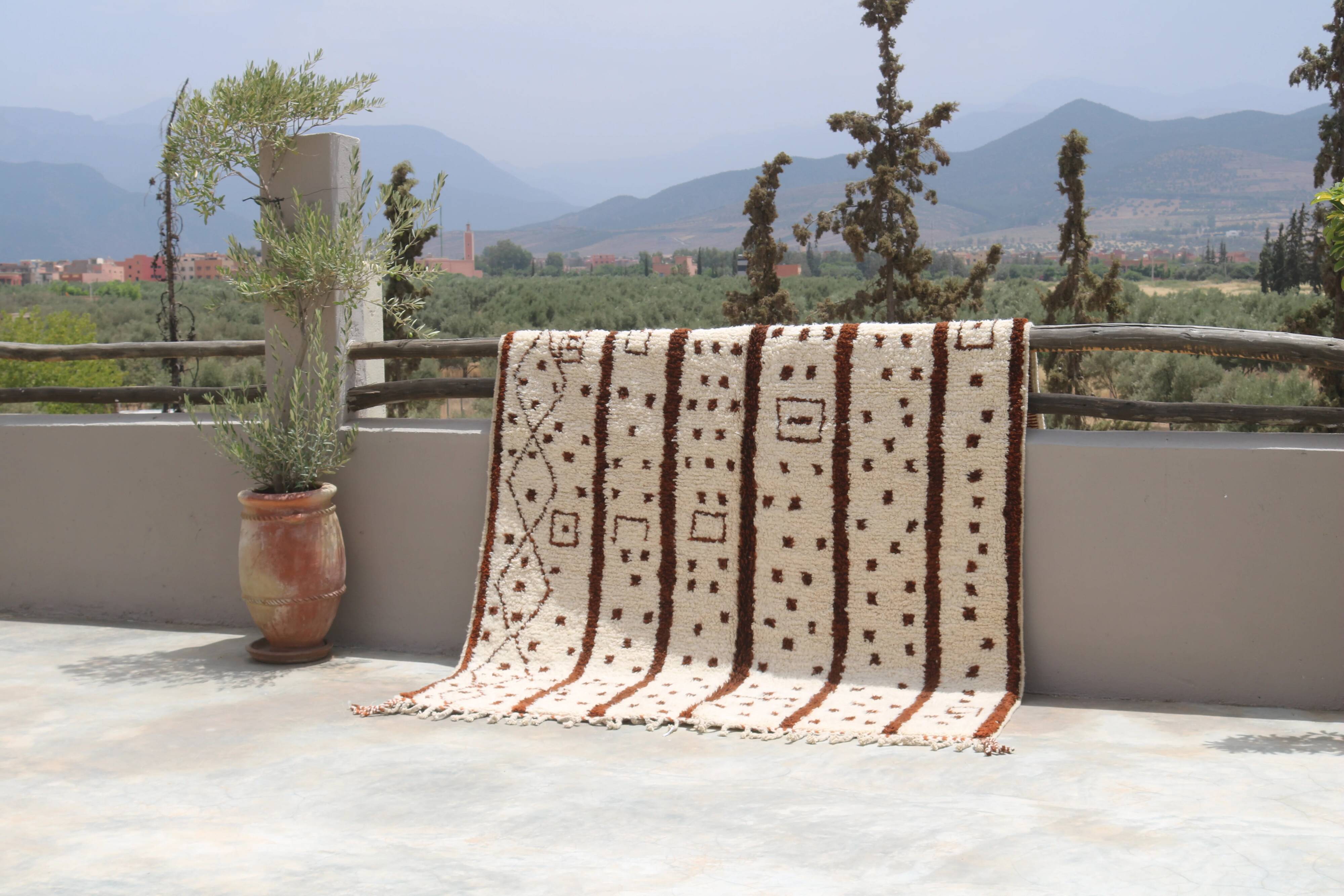 Large handmade colourful rug, 295 x 205 cm - G1035