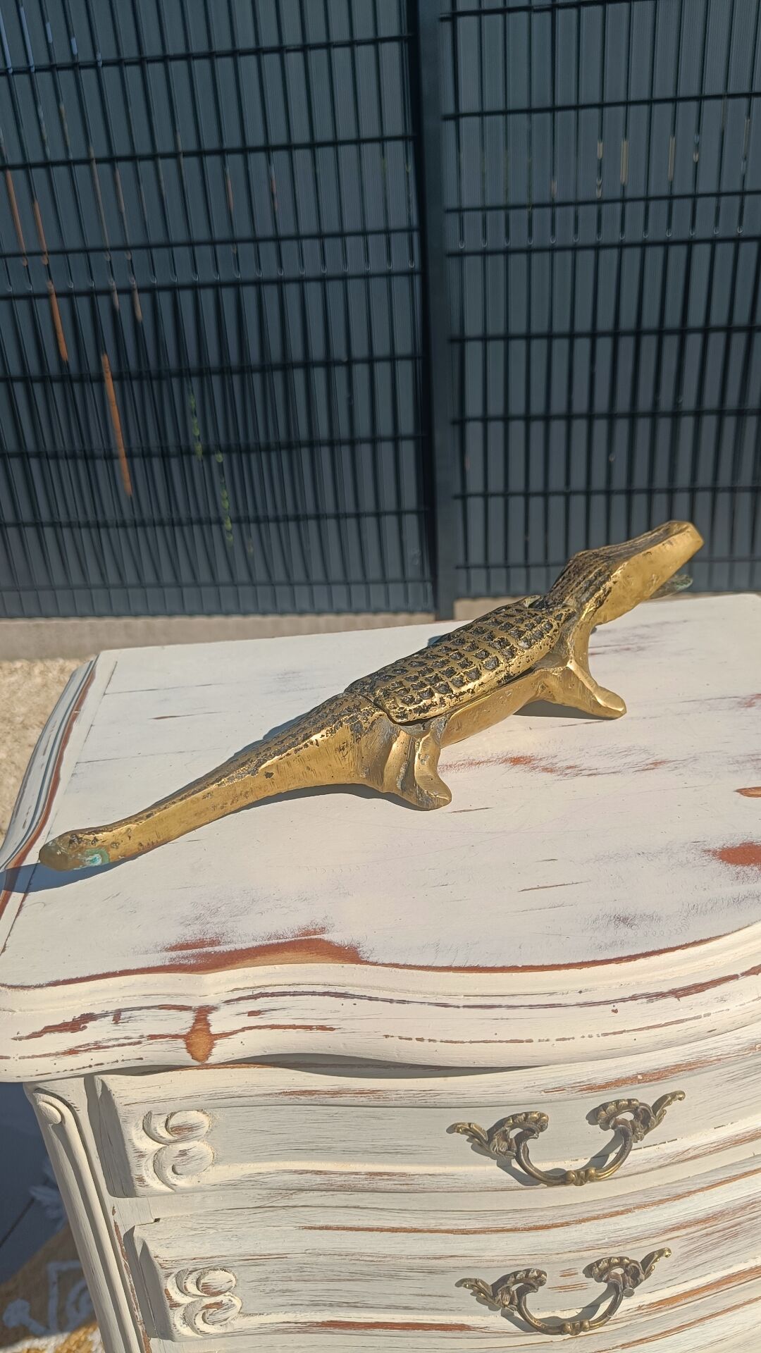 bronze crocodile ashtray 35 cm