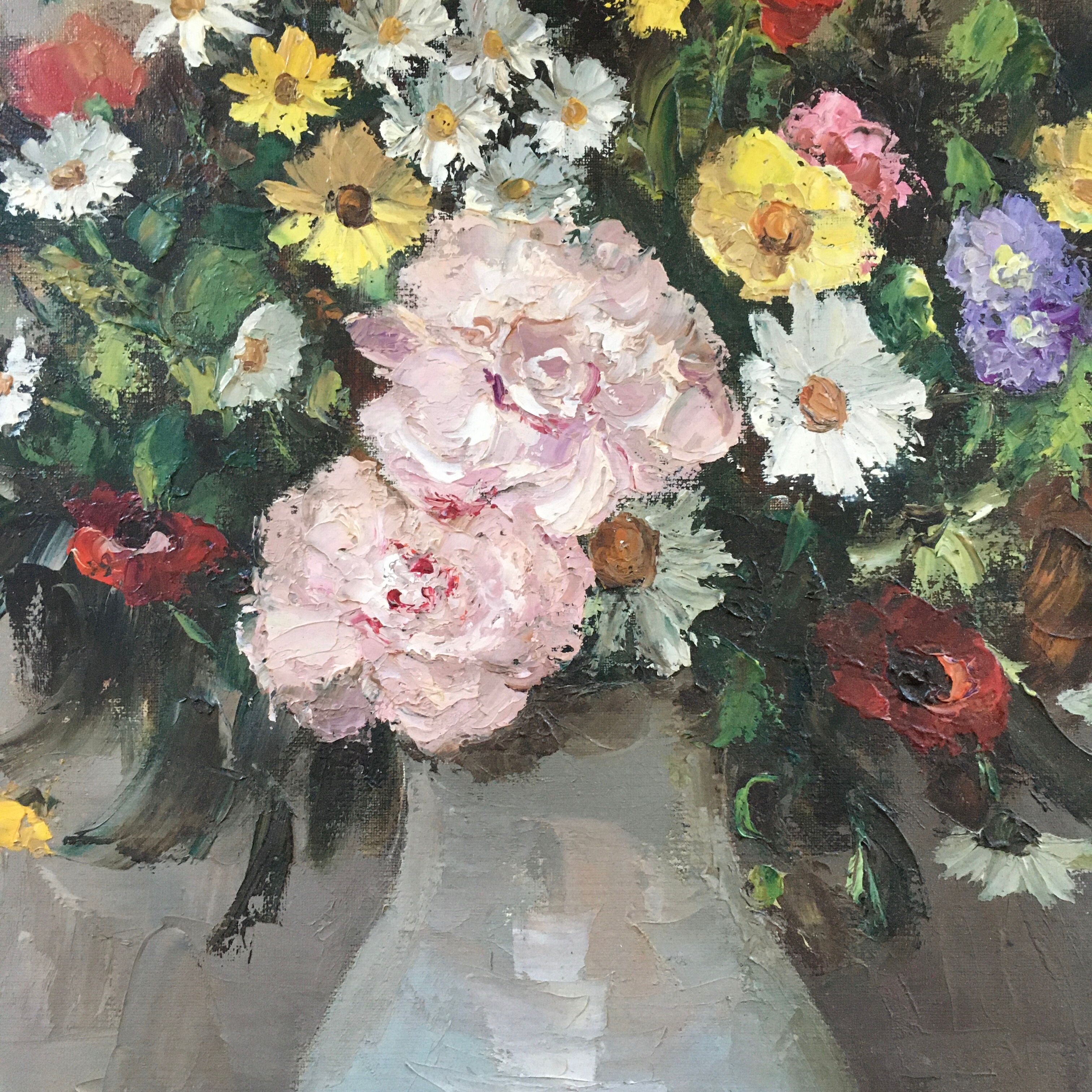 Table bouquet of flowers of the fields