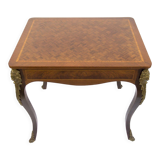 Table française de style Louis XV avec supports en bronze