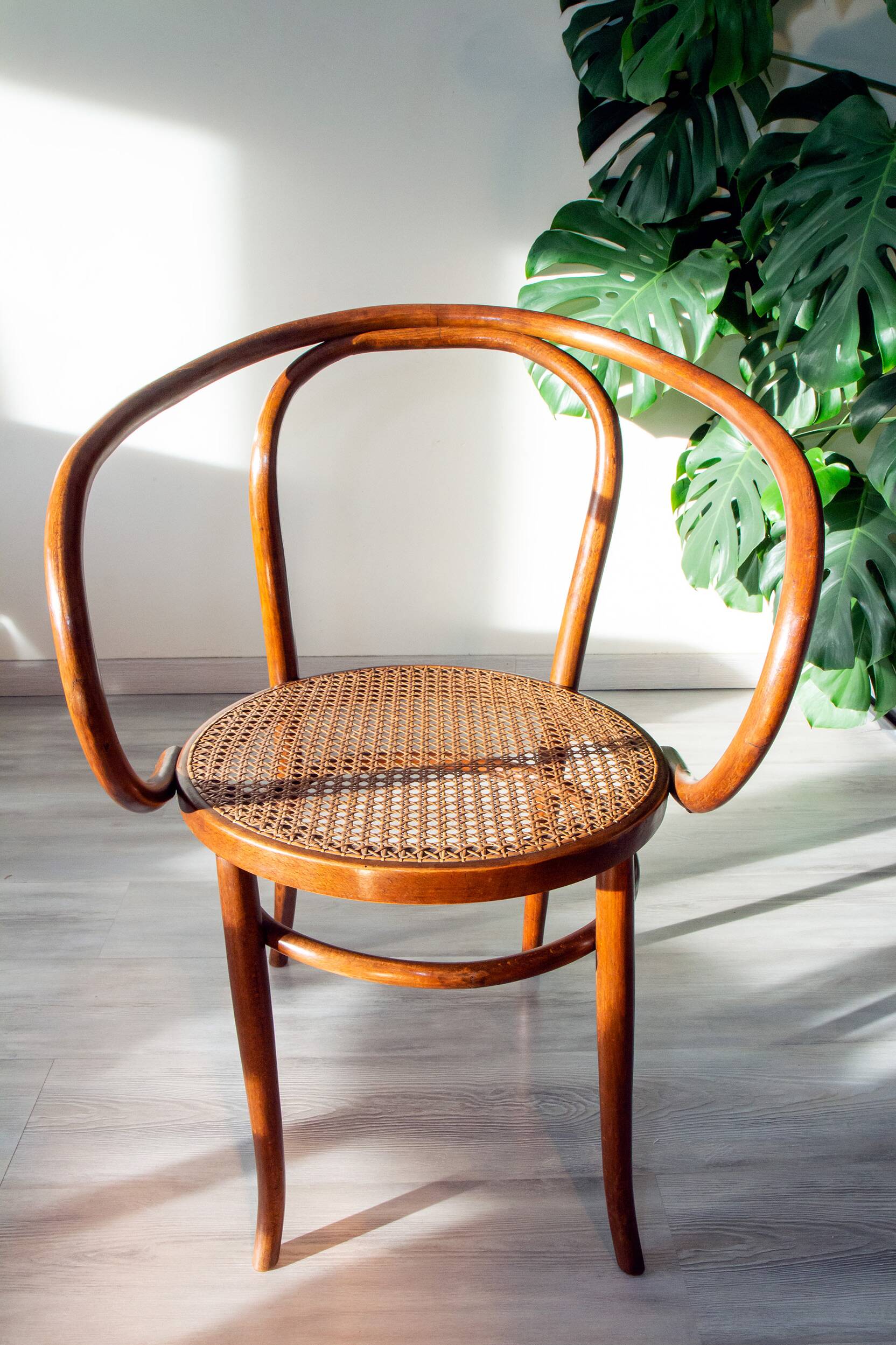 B9/209 armchair called "Le Corbusier", Baumann edition early 20th century