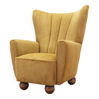 Fauteuil moutarde, design scandinave, fabrication : Danemark