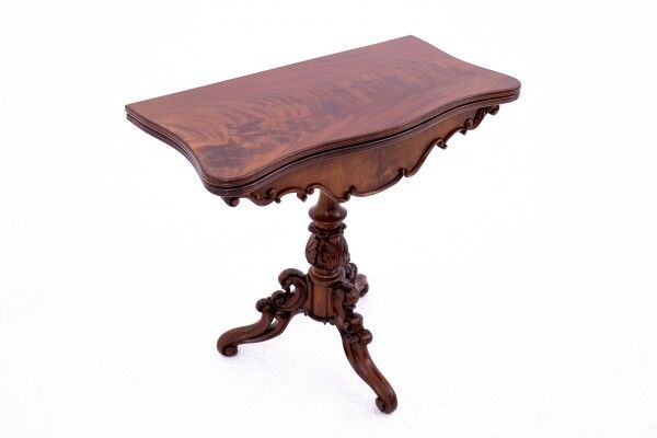 Antique card table from around 1870. After renovation.