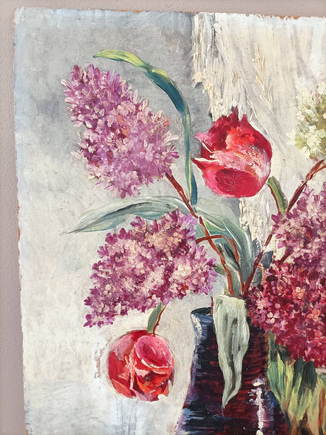 Vintage painting of a bouquet of lilac flowers