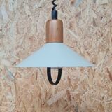 Suspension in beige enameled sheet metal