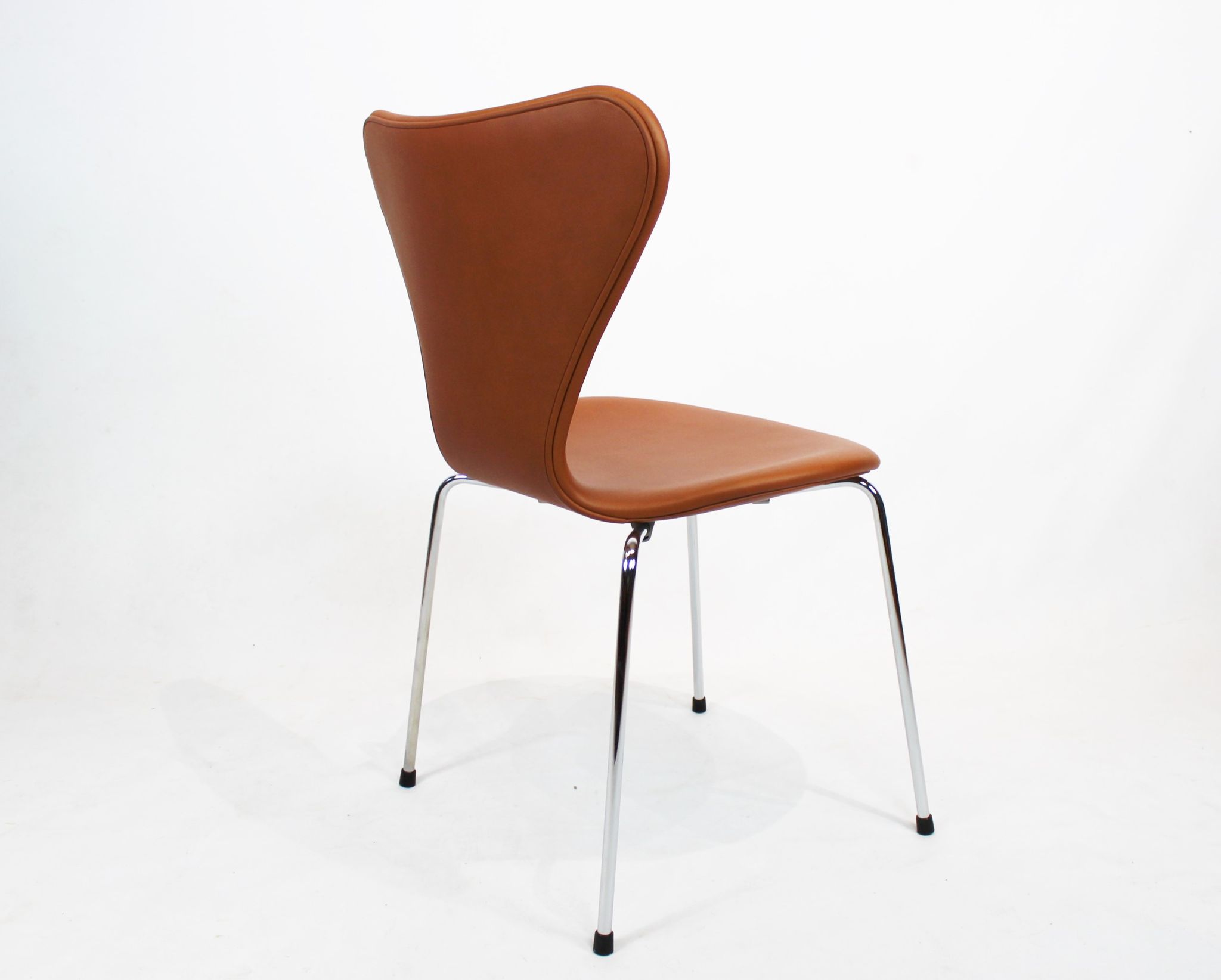 Lot de 4 chaises modèle 3107 par Arne Jacobsen et fabriqué par Fritz Hansen