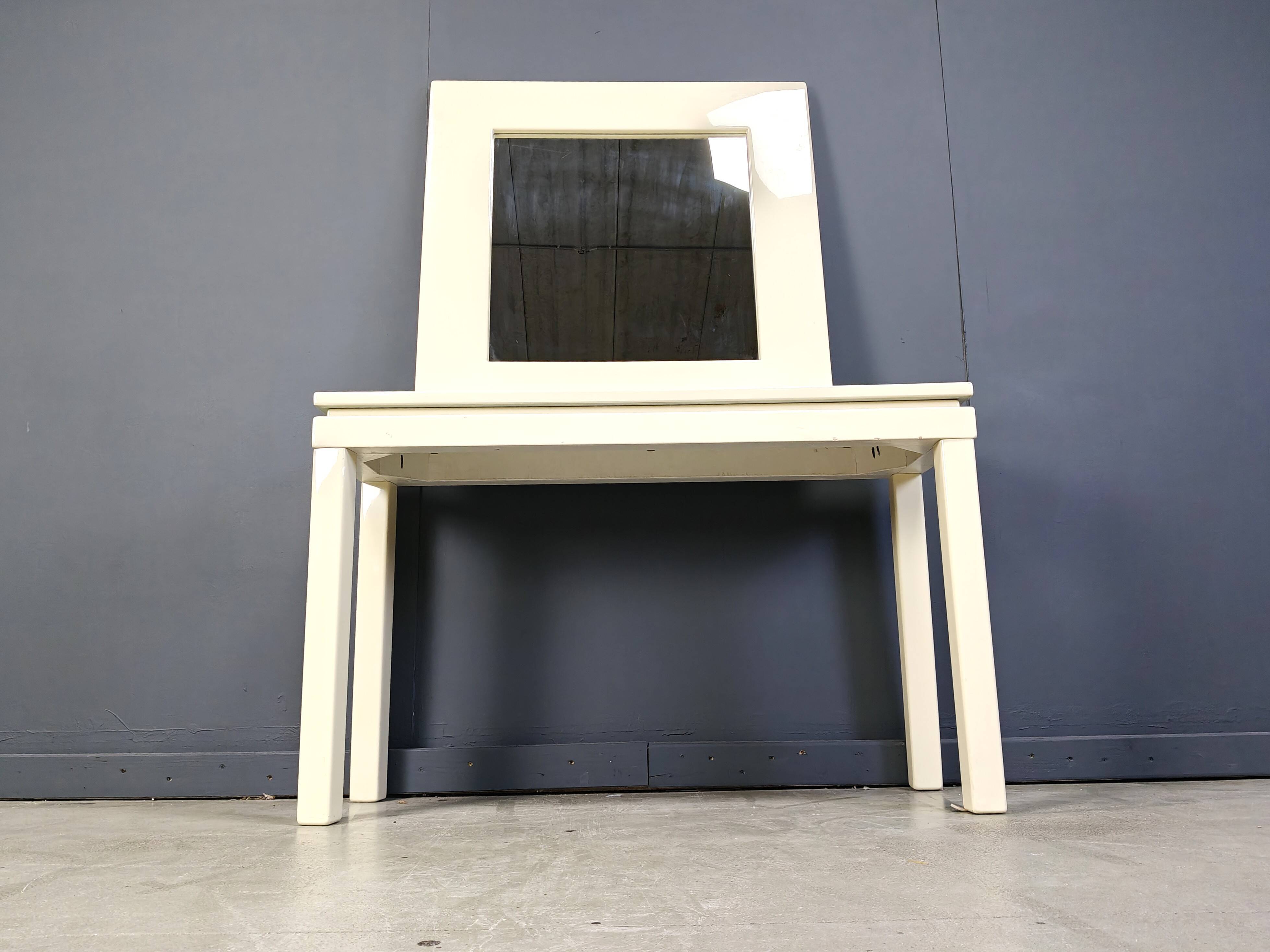 Console française vintage en bois laqué avec miroir, années 1980