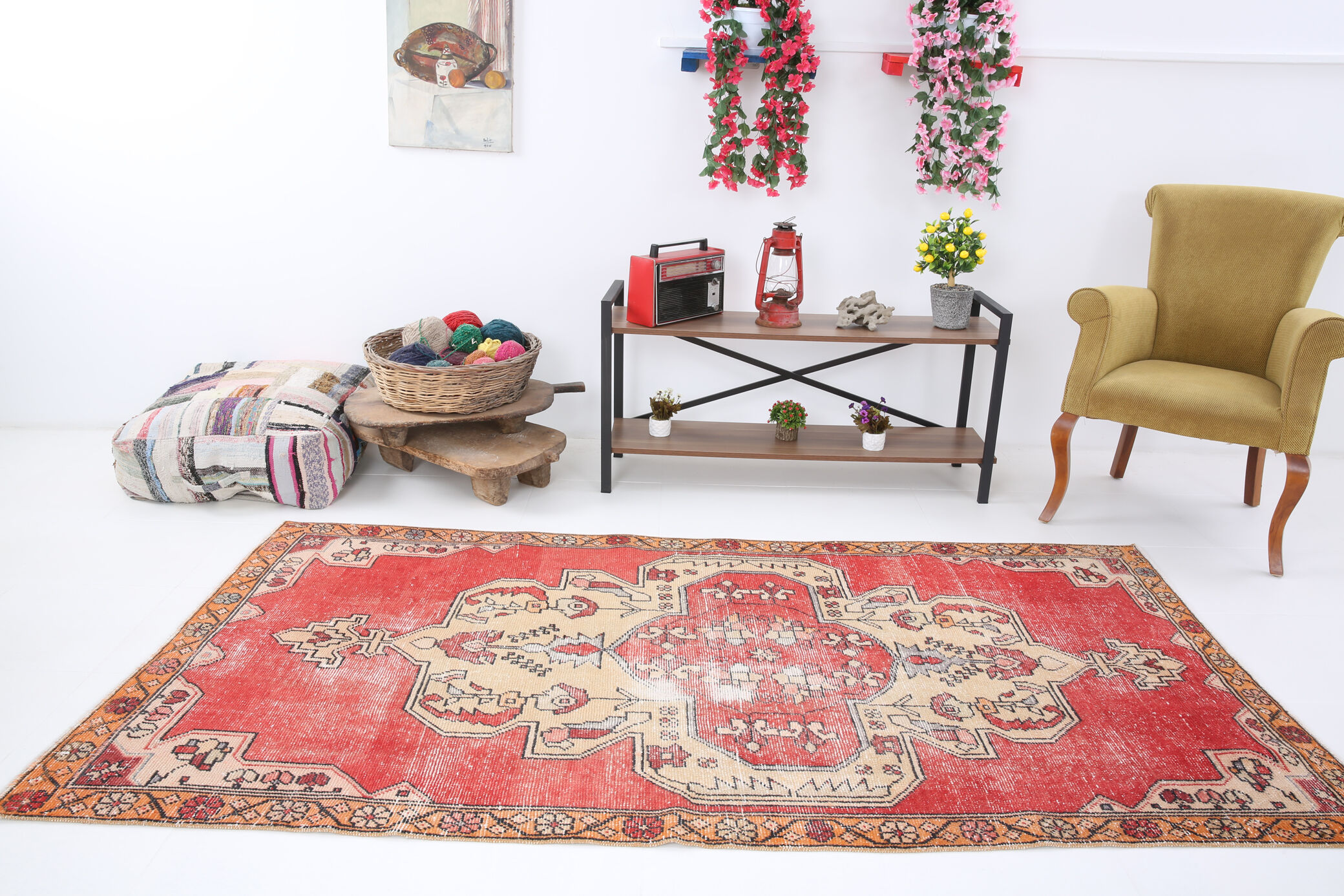 Madallion oriental vintage carpet