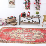 Madallion oriental vintage carpet