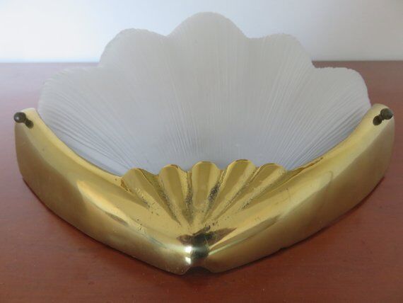 Art deco "shell" wall lamp
