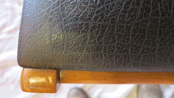 Suite de 4 chaises scandinaves simili cuir noir