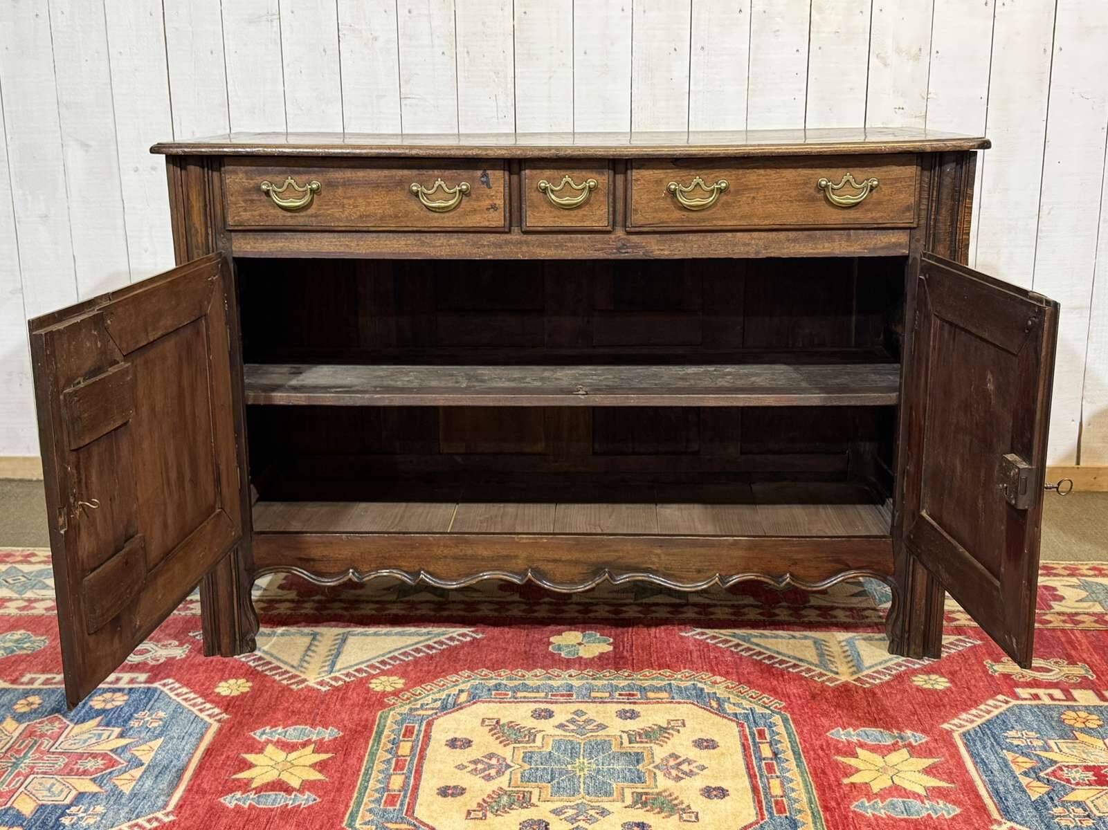 Malouin buffet in mahogany and poplar from the 19th century