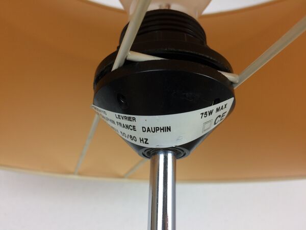 Lampe au lévrier, maison Le Dauphin, verre et céramique