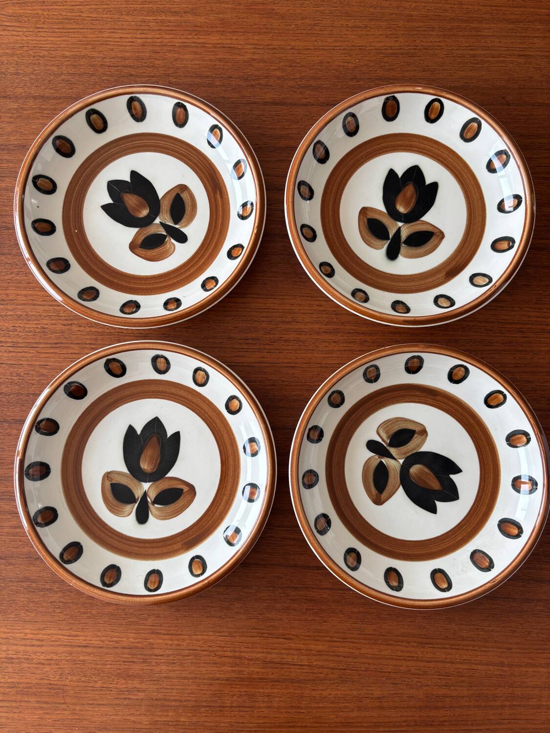 Lot of vintage Boch La Louviere soup plates from 1970, Kimono model - ann