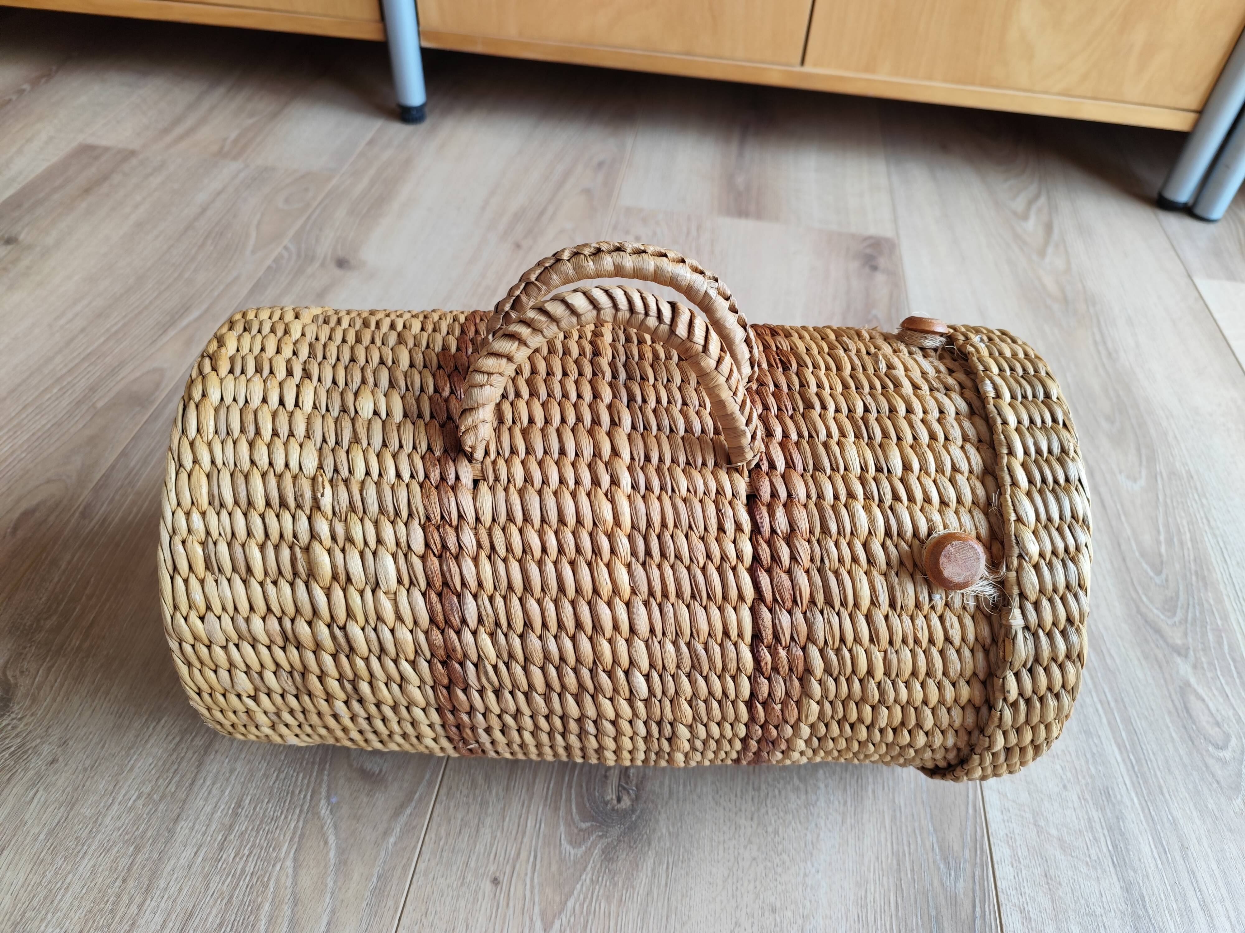 Vintage raffia wicker basket bowling bag