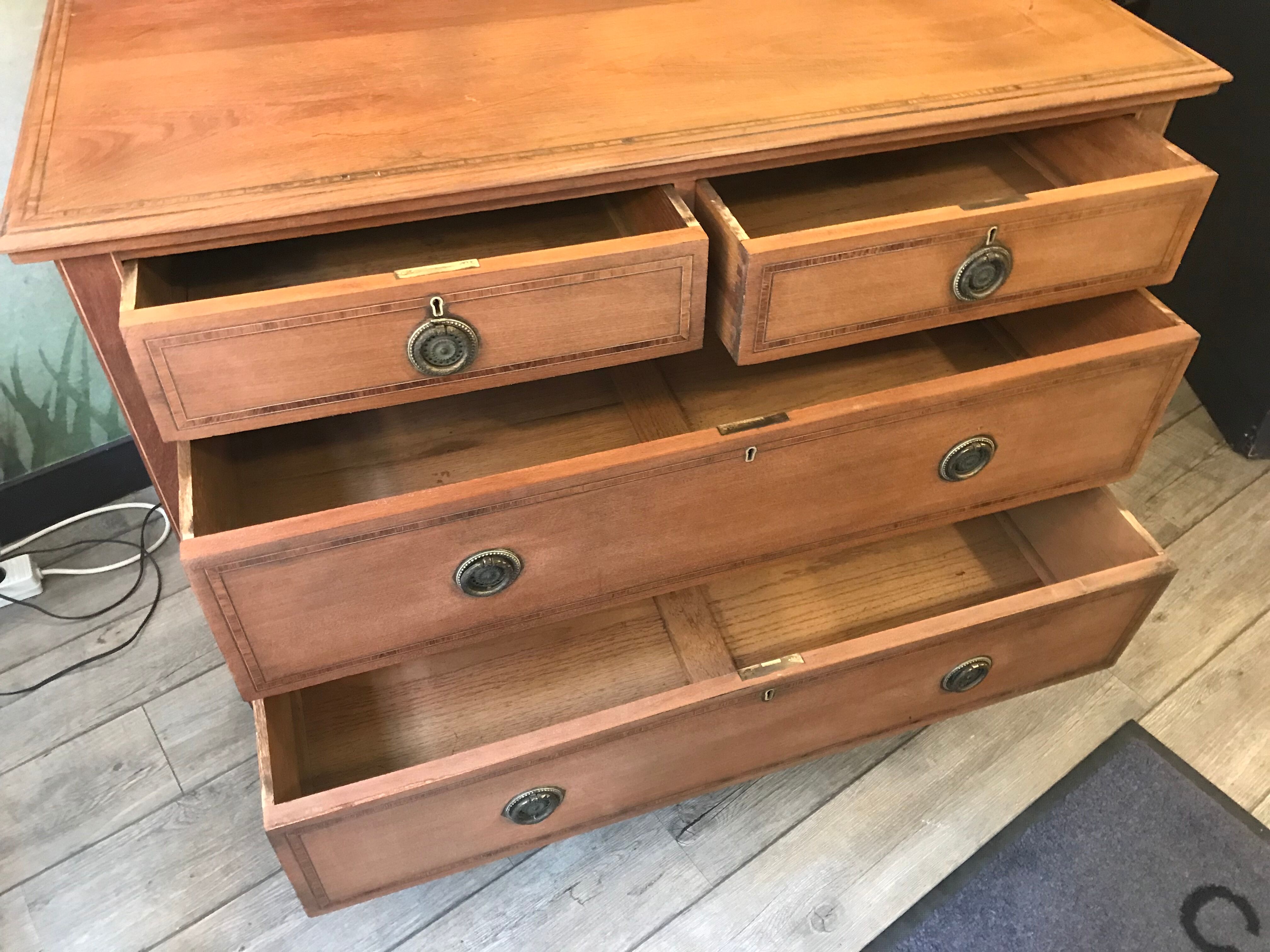 Old chest of drawers year 1950