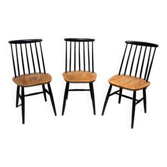 Lot de trois chaises modèle FANETT dans le goût de Lennart KARLSTRORP