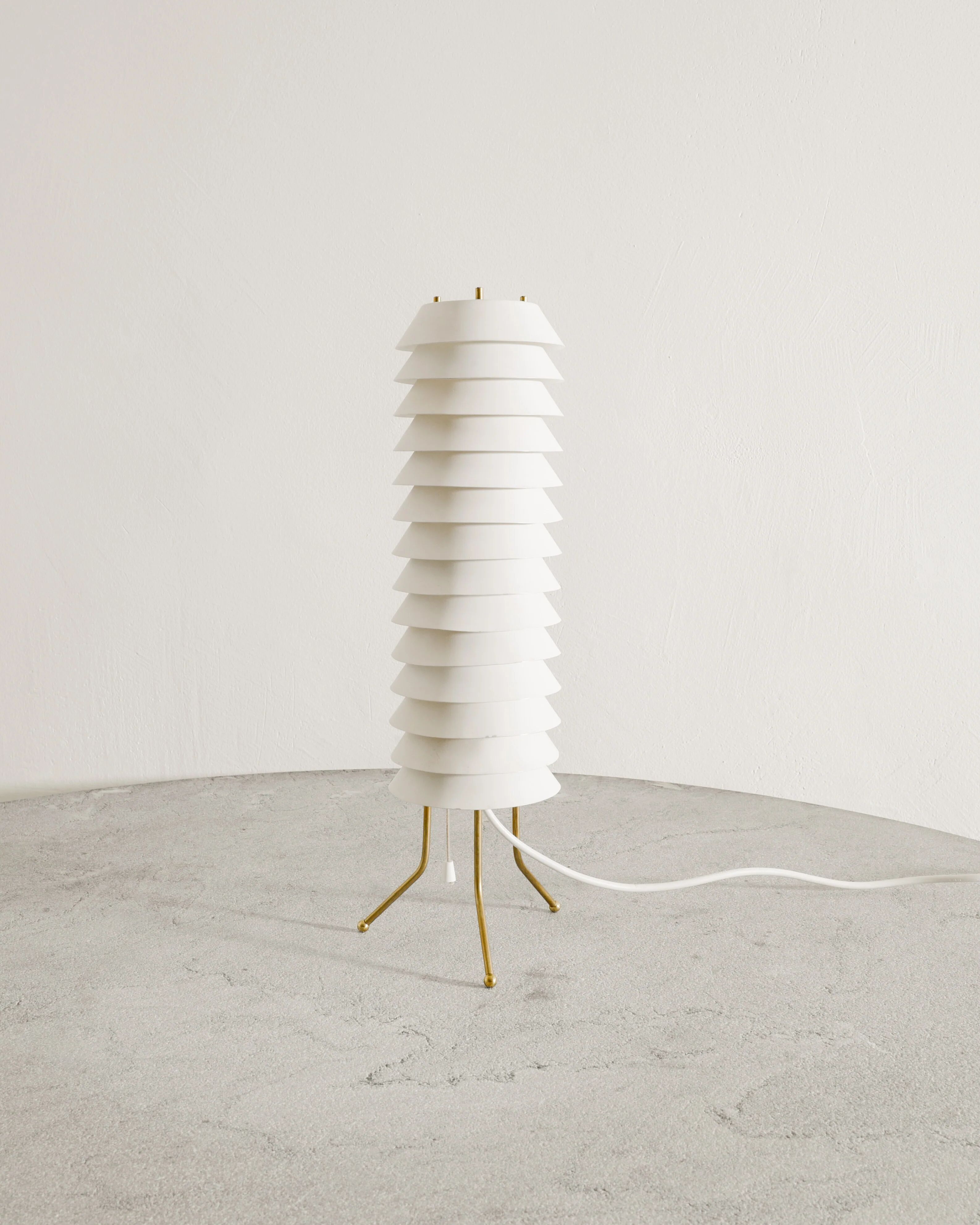 Finnish Mid Century Ilmari Tapiovaara "Maija the Bee" Table Desk Lamp 1950s