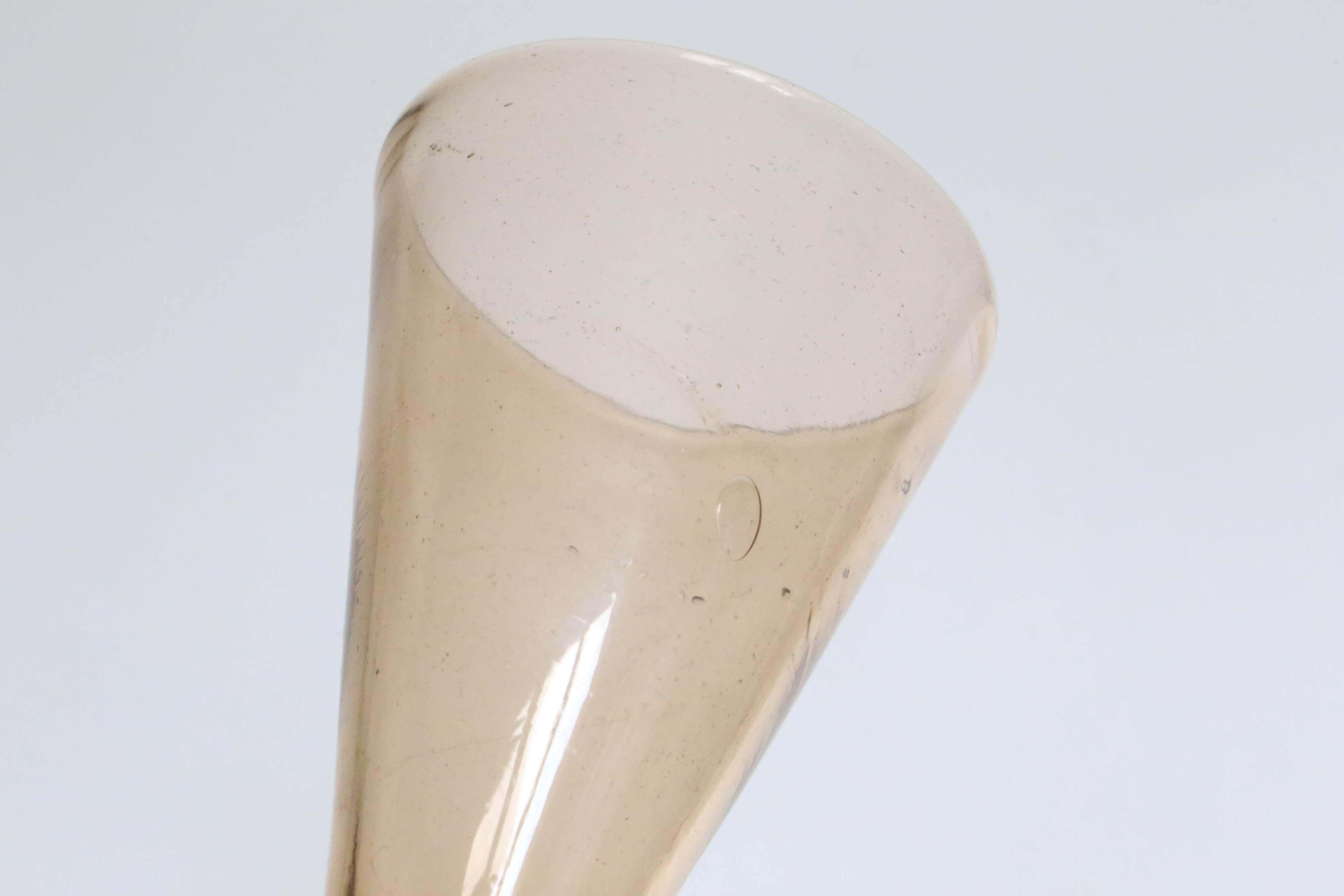 Set of 6 champagne flutes called 'trinquette' or 'cul sec' in mouth-blown glass, vintage