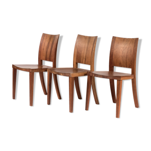 suite de trois chaises