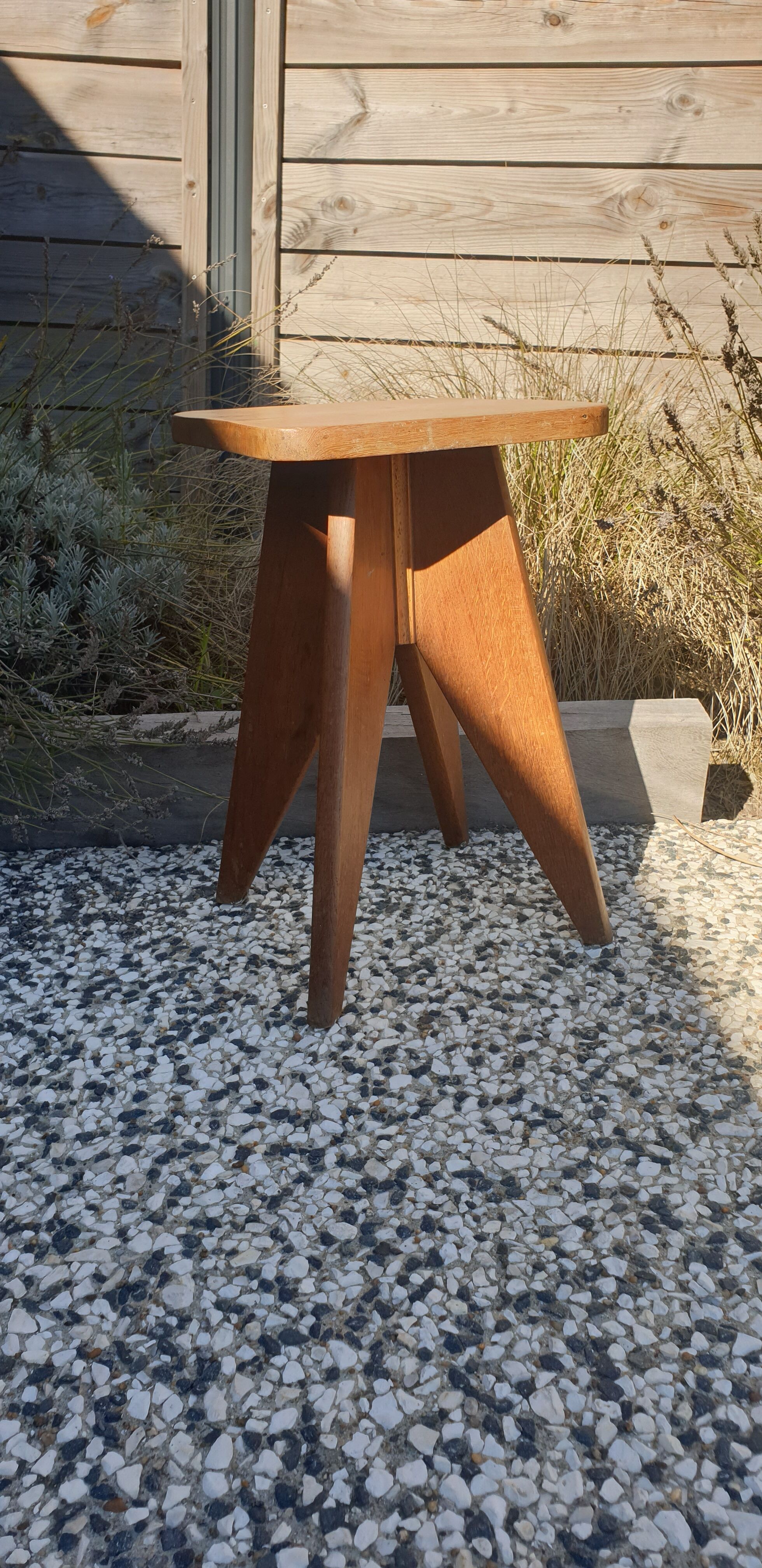 Stool Wood Feet compass