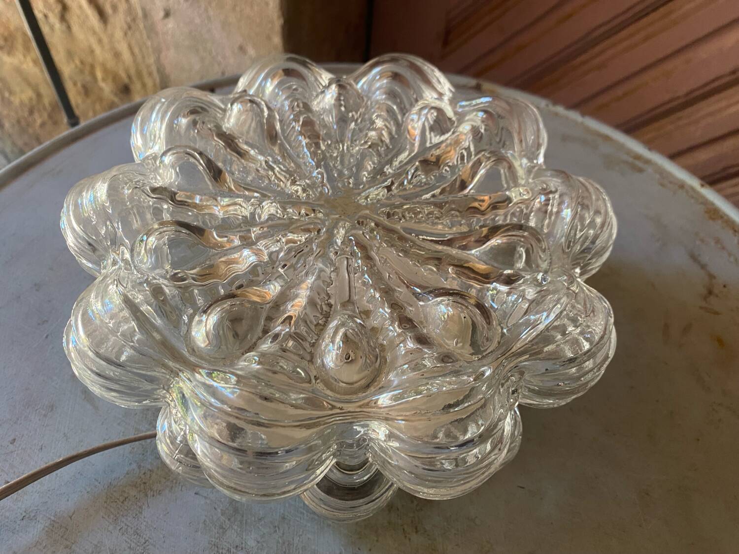 Ceiling light fixture in glass by Helena Tynell circa 1960.
