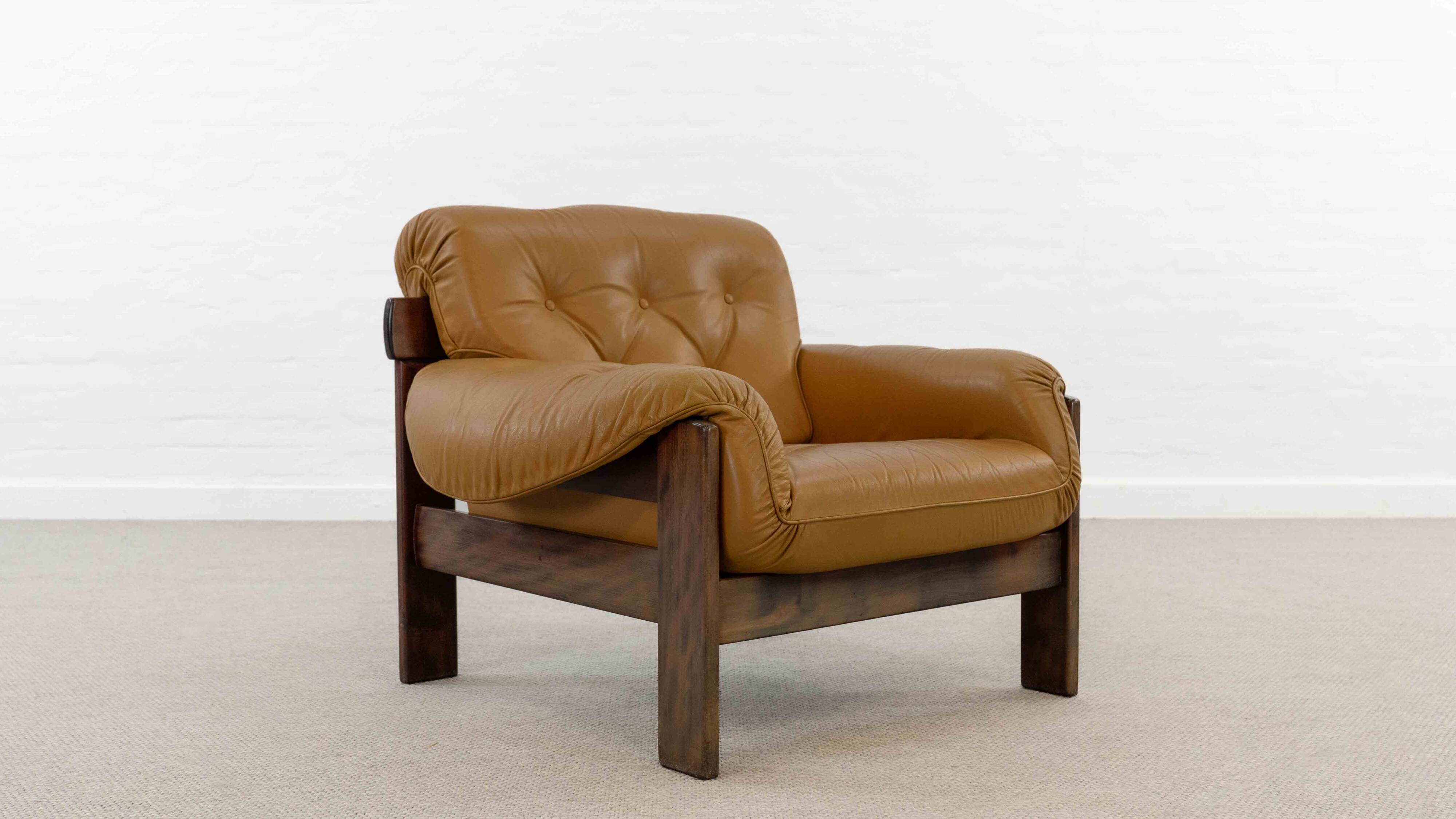 Brazilian Style Leather Seating Group