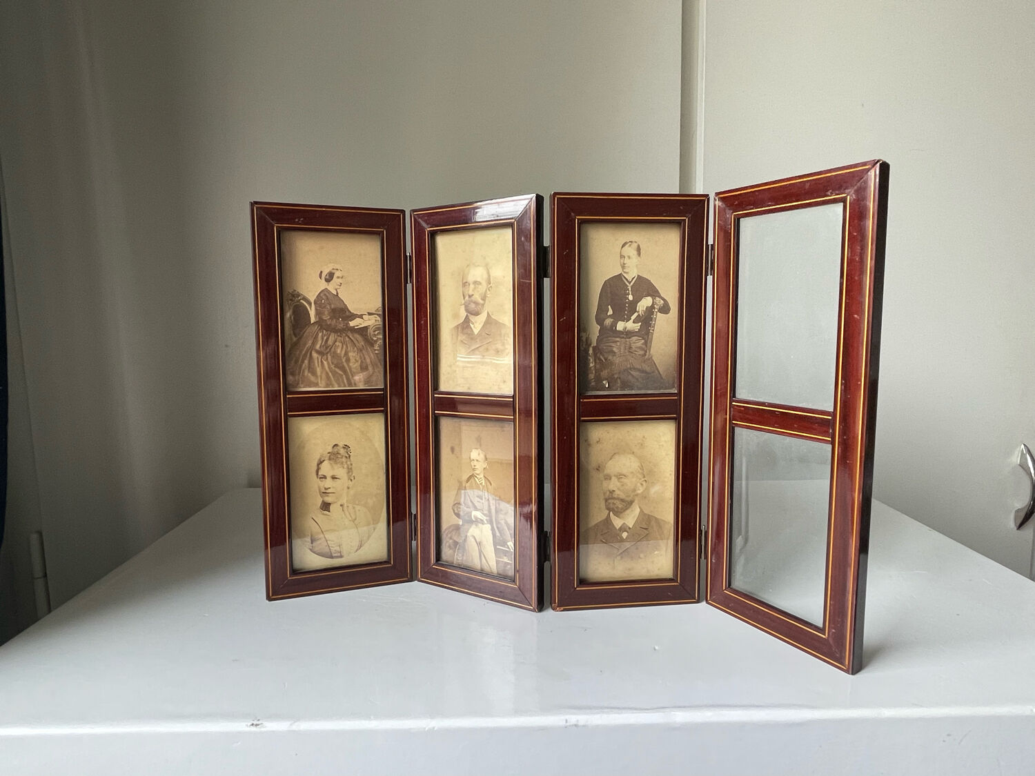 1800’s wooden foldable picture frame